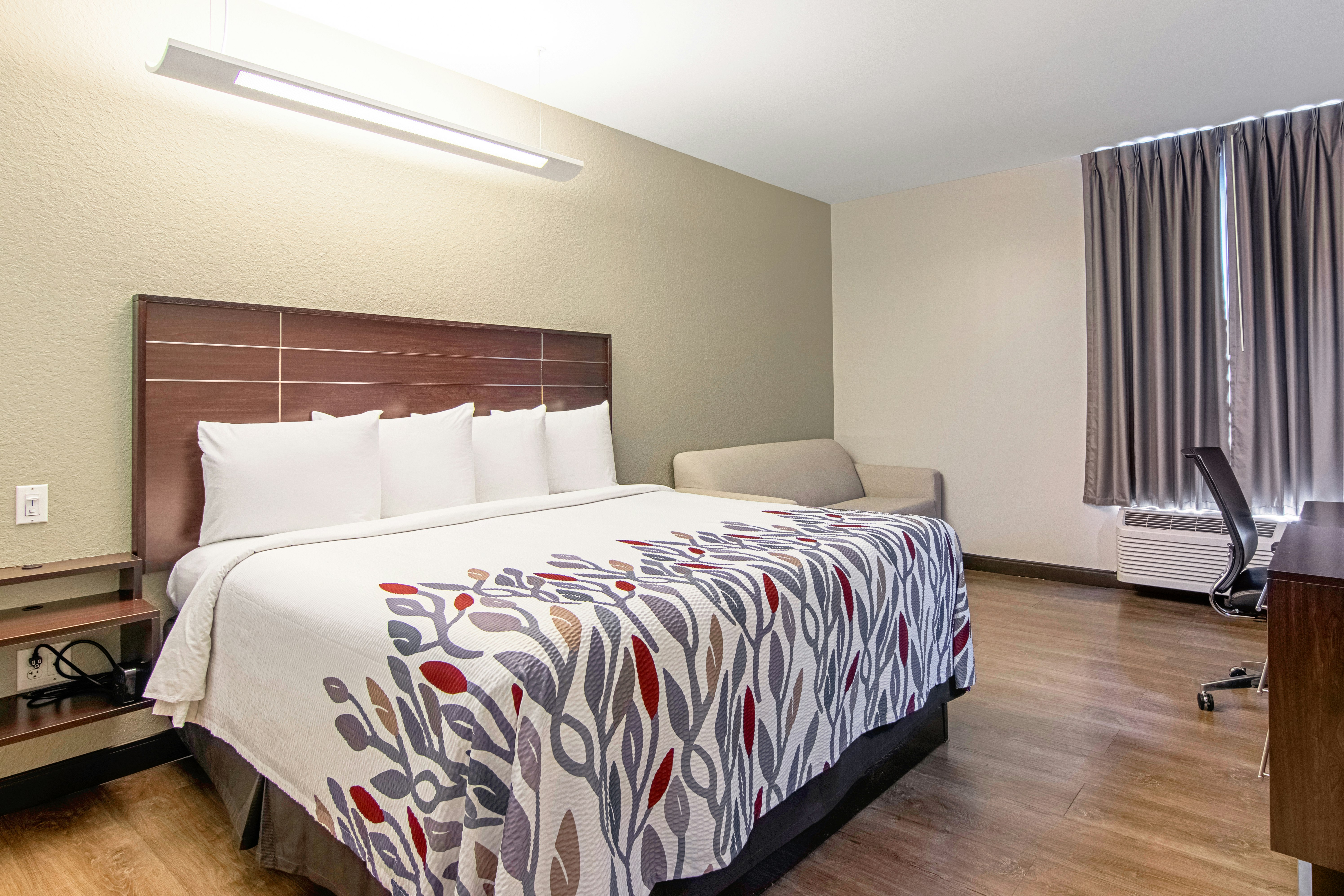 Deluxe King with Sofa Bed Smoke Free