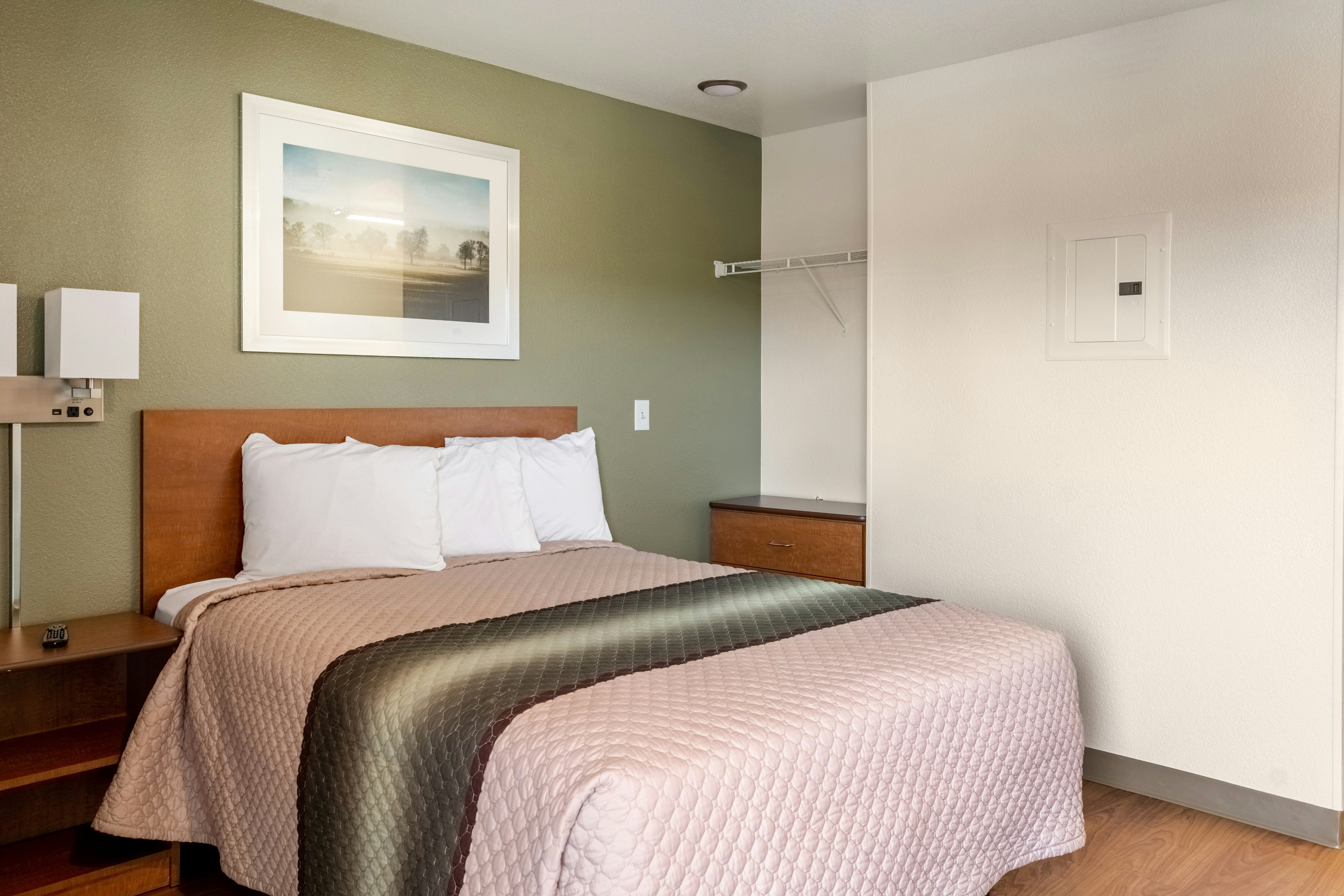 HomeTowne Studios Eugene – Springfield