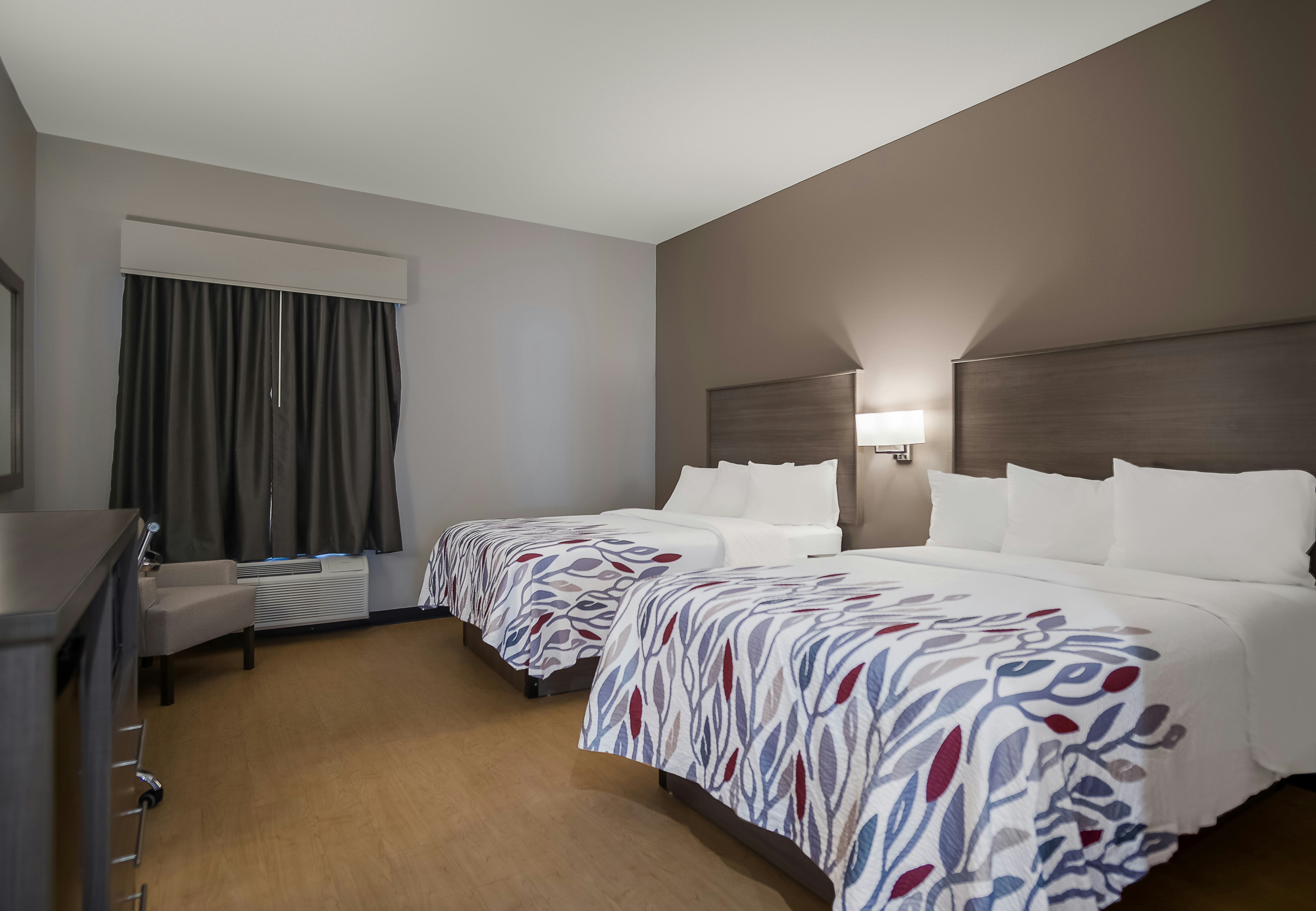 ADA Deluxe 2 Queen Beds Non-Smoking