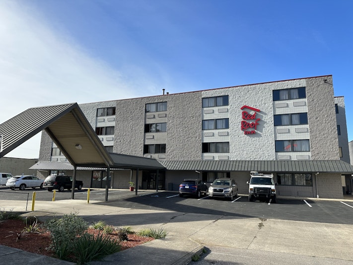 Red Roof Inn Charleston – Dunbar