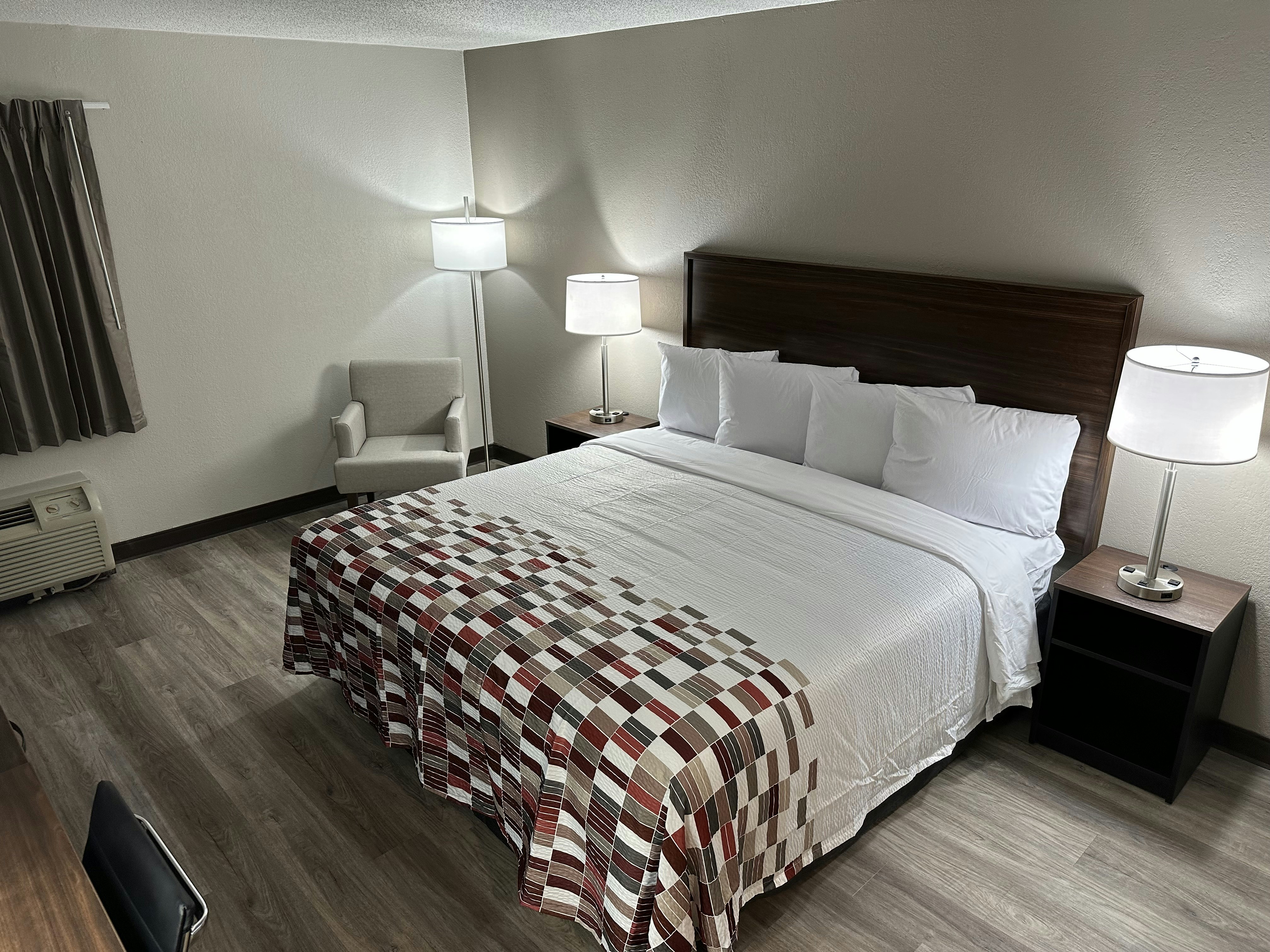 Red Roof Inn Charleston – Dunbar