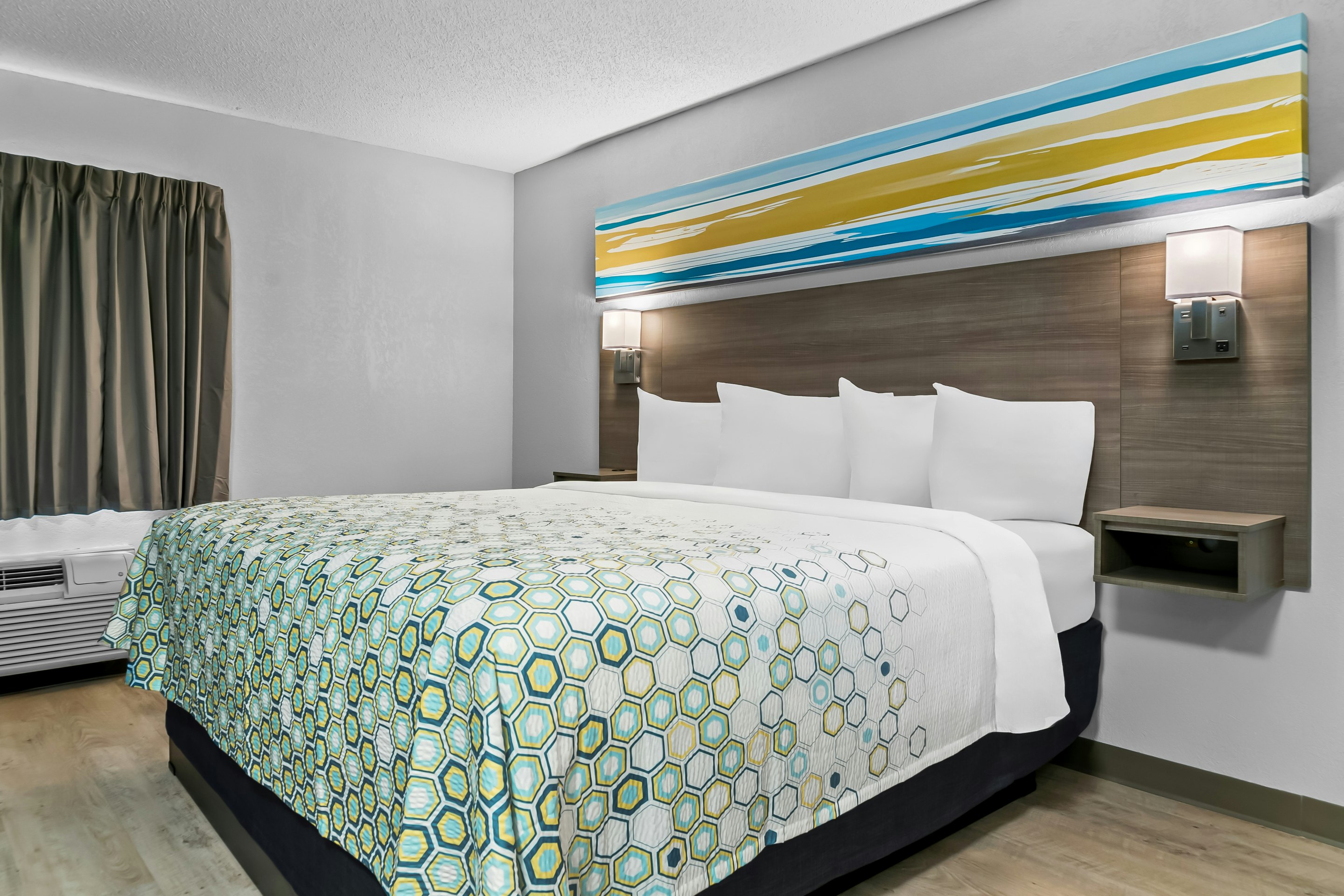 Studio 1 King Bed Non-Smoking