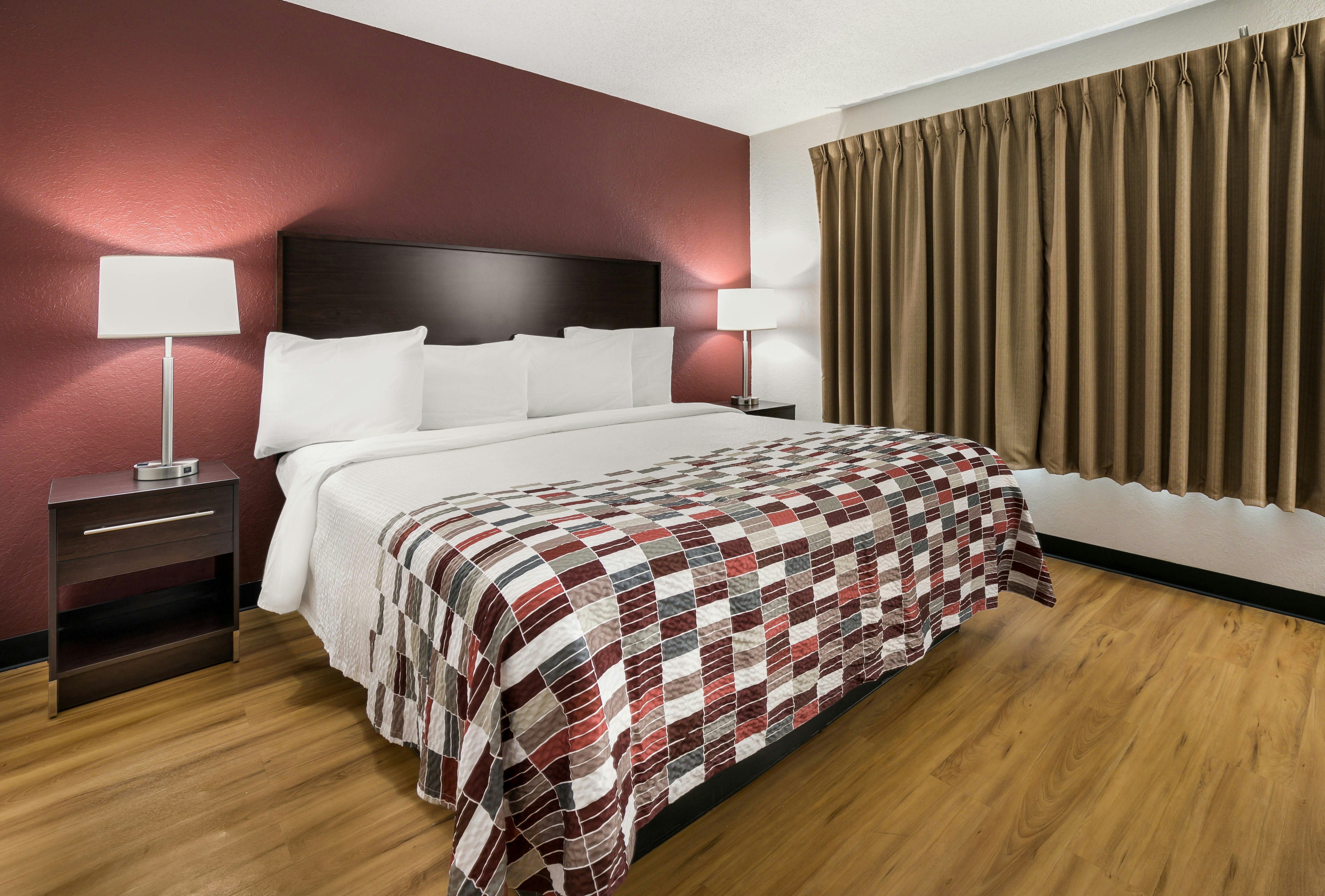 Red Roof Inn Suites Knoxville East