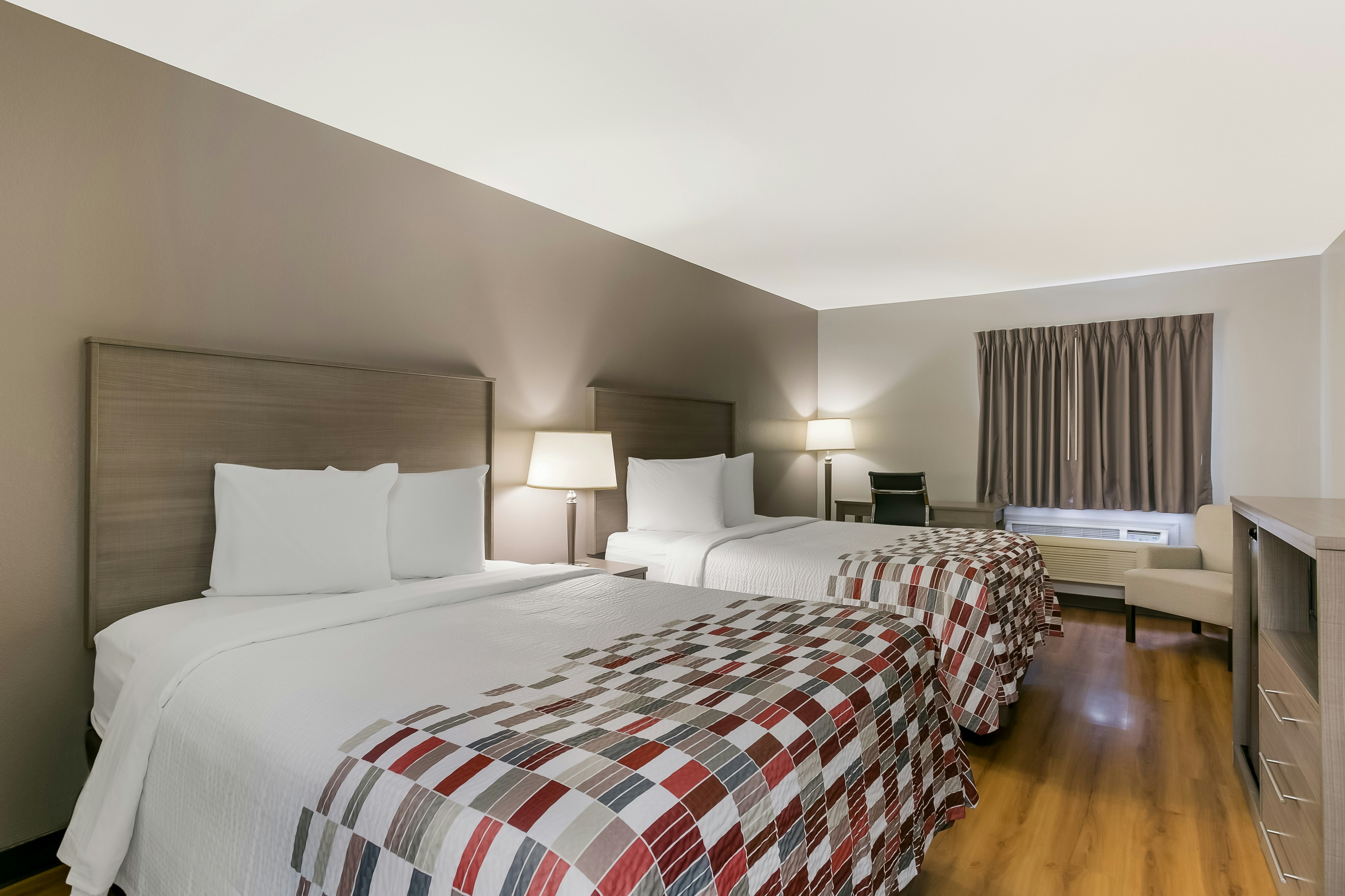 2 Queen Beds Non-Smoking