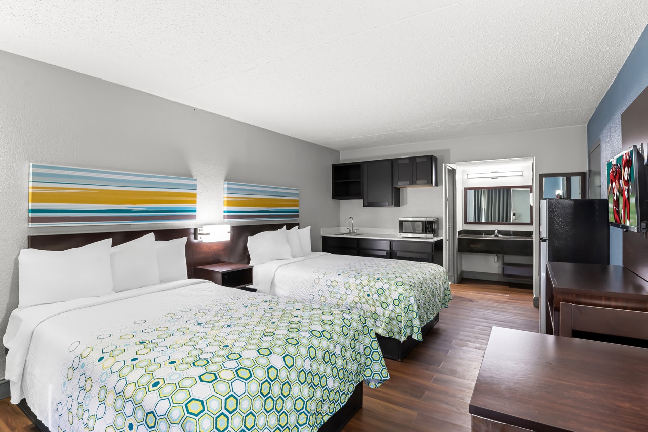 HomeTowne Studios Richmond – Airport/ Sandston