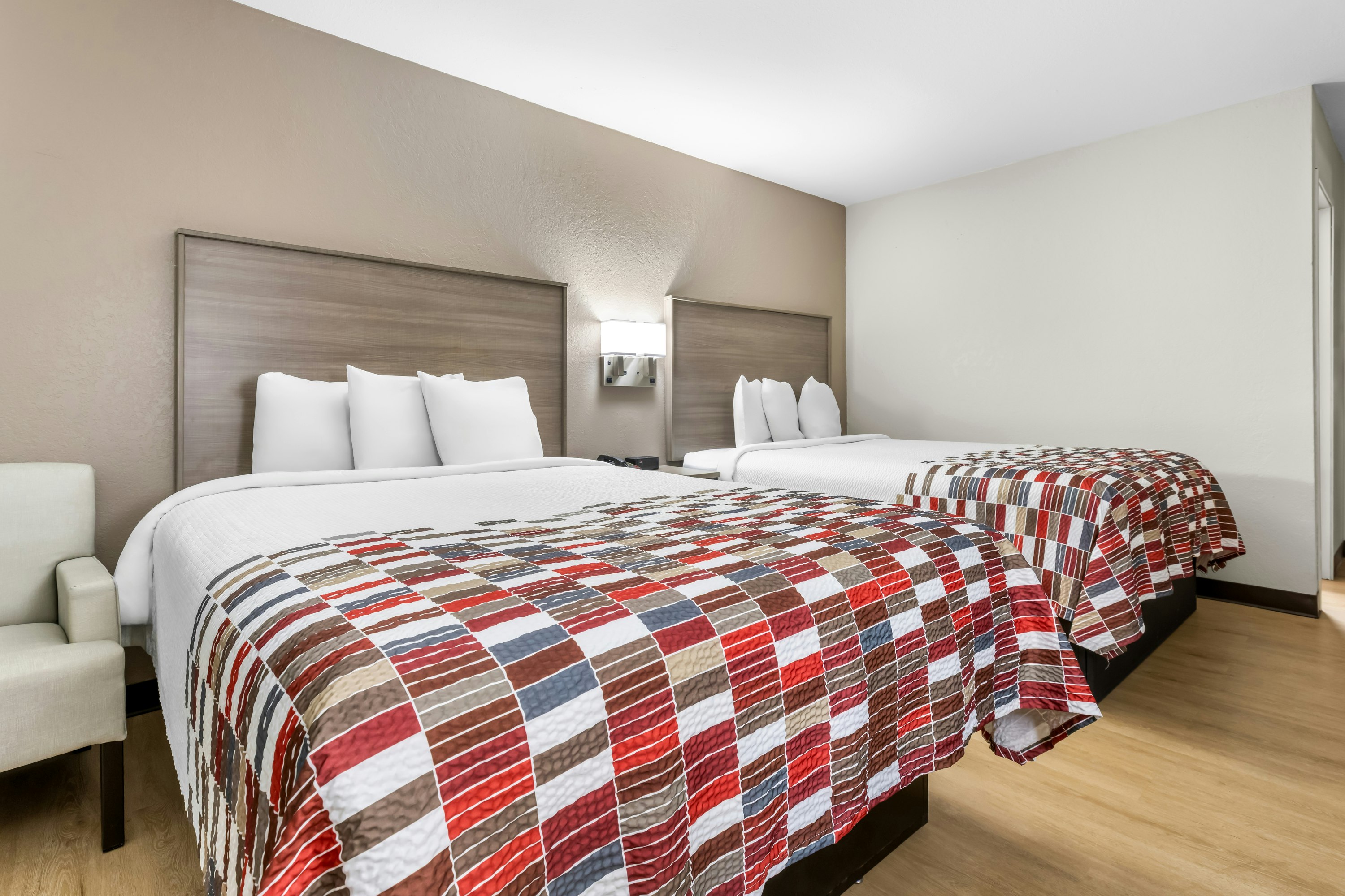 Deluxe 2 Queen Beds Non-Smoking