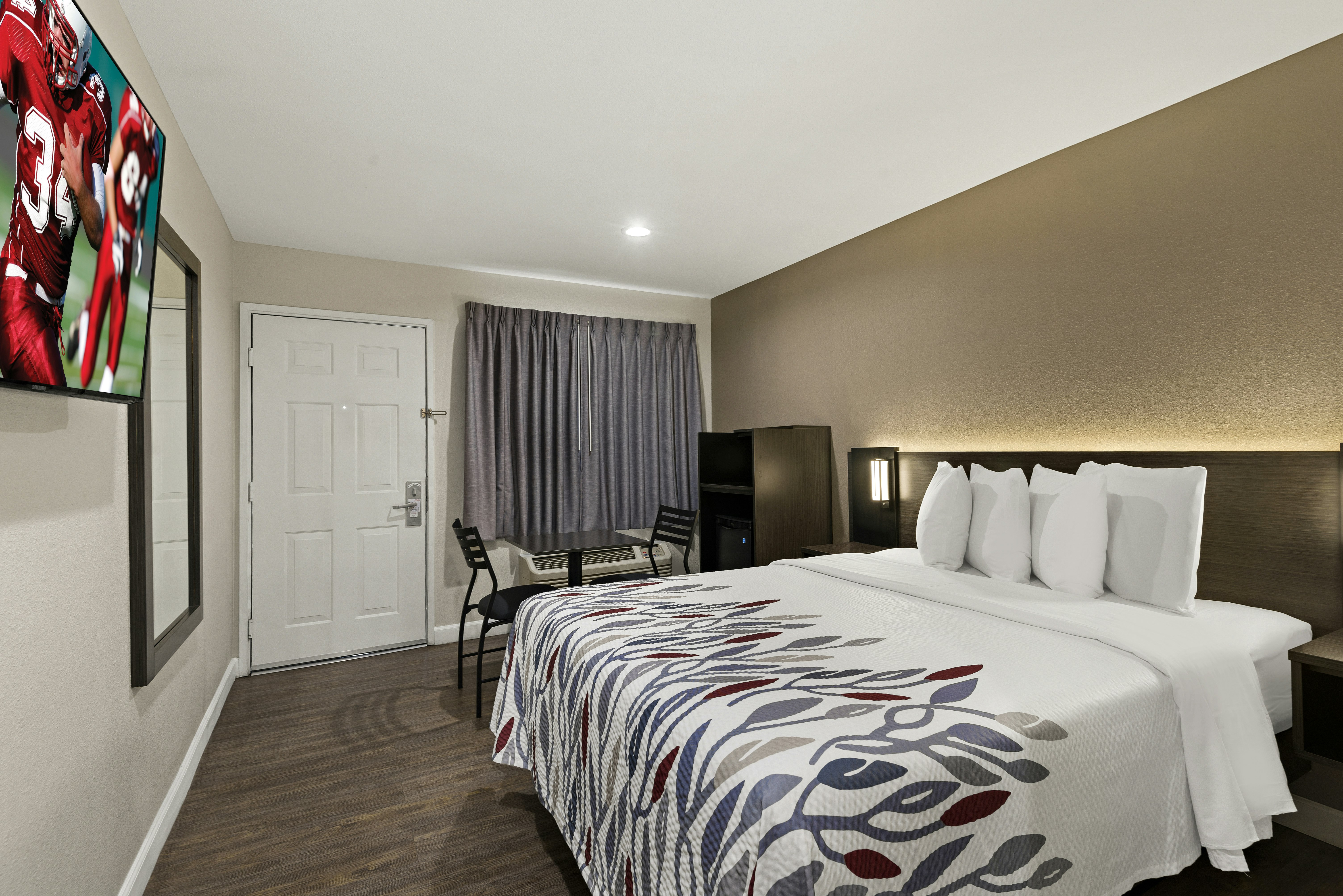 Red Roof Inn Carson – Wilmington, CA