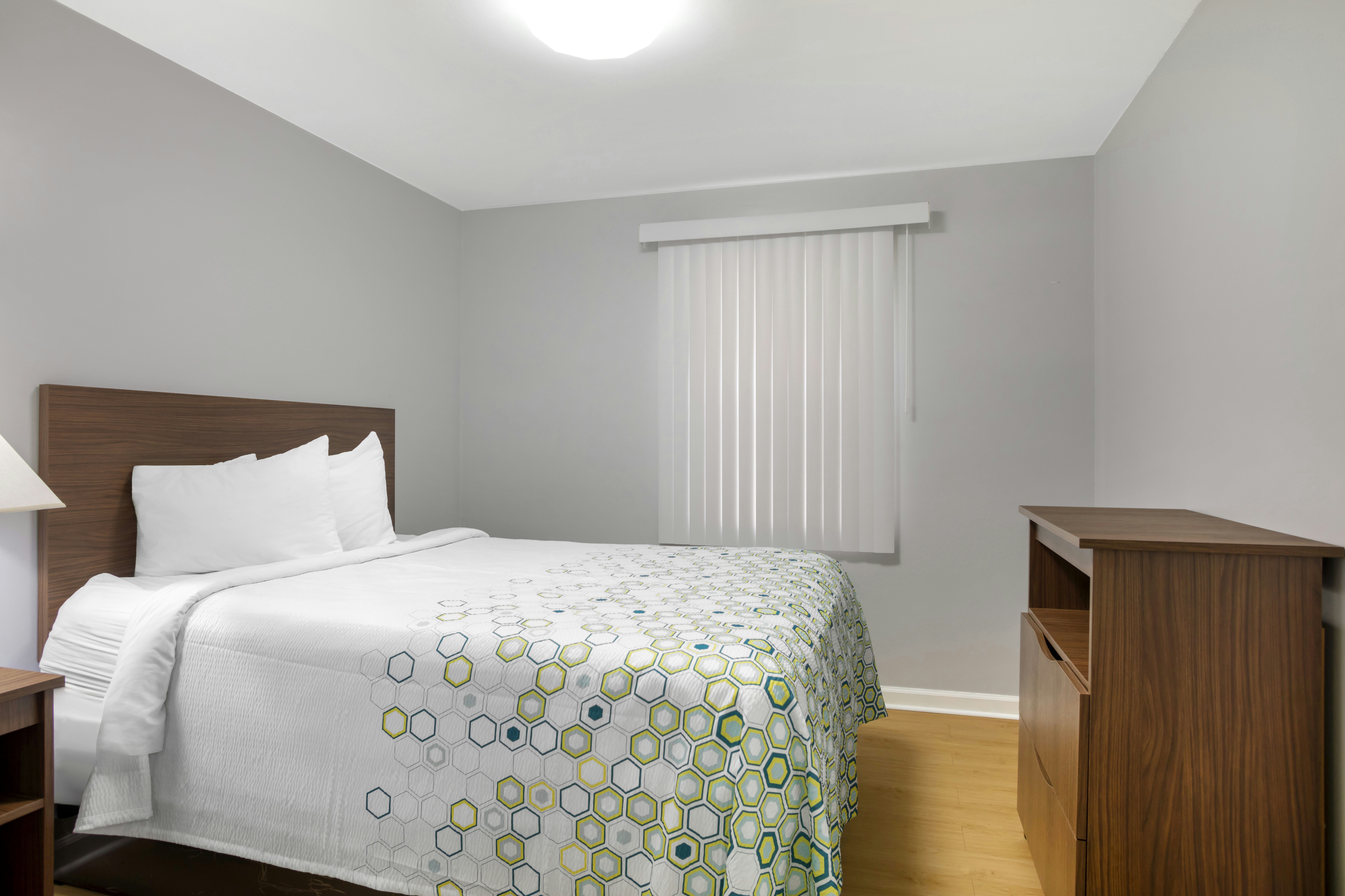 Studio 2 Queen Beds Non-Smoking