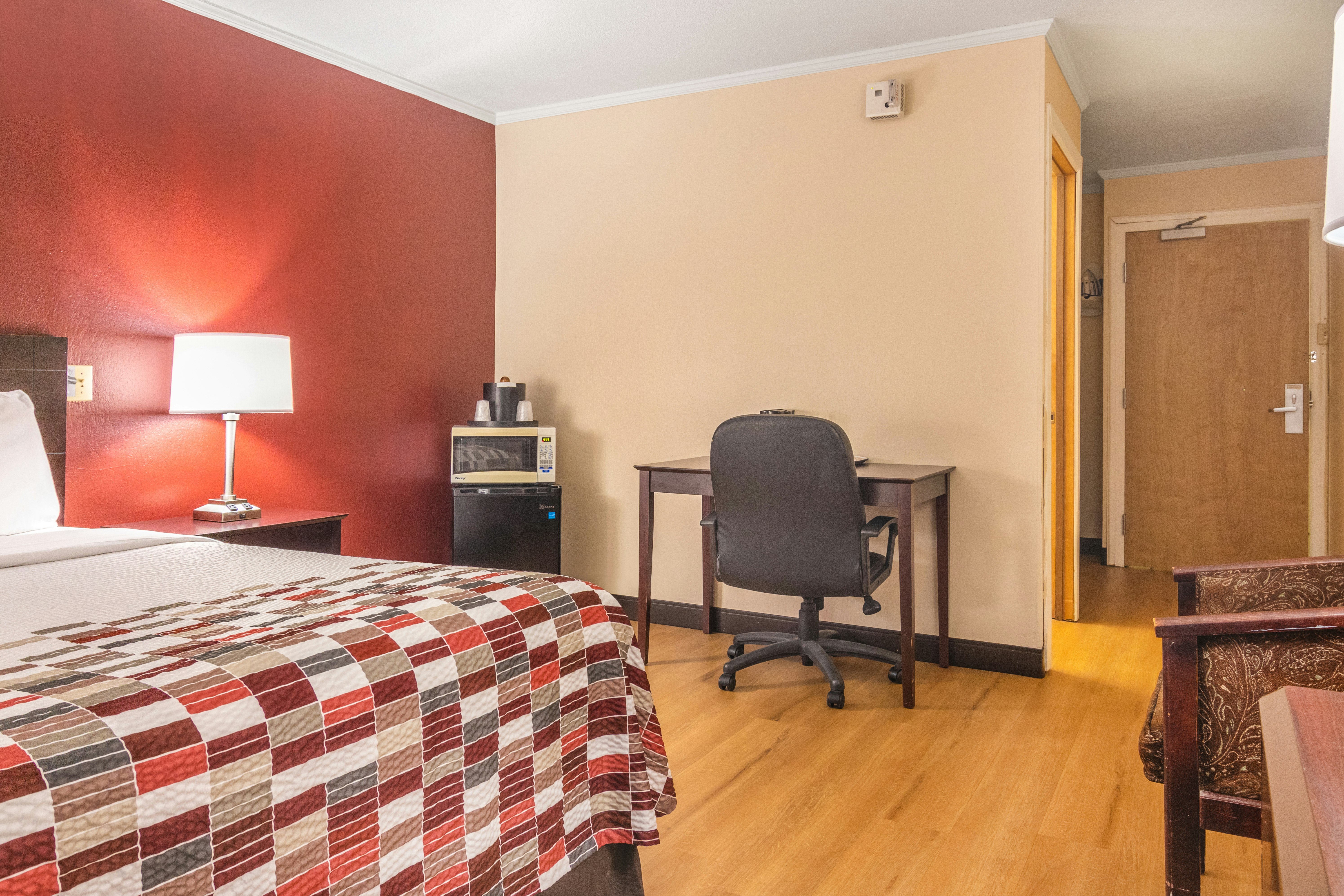 Red Roof Inn Ashtabula – Austinburg