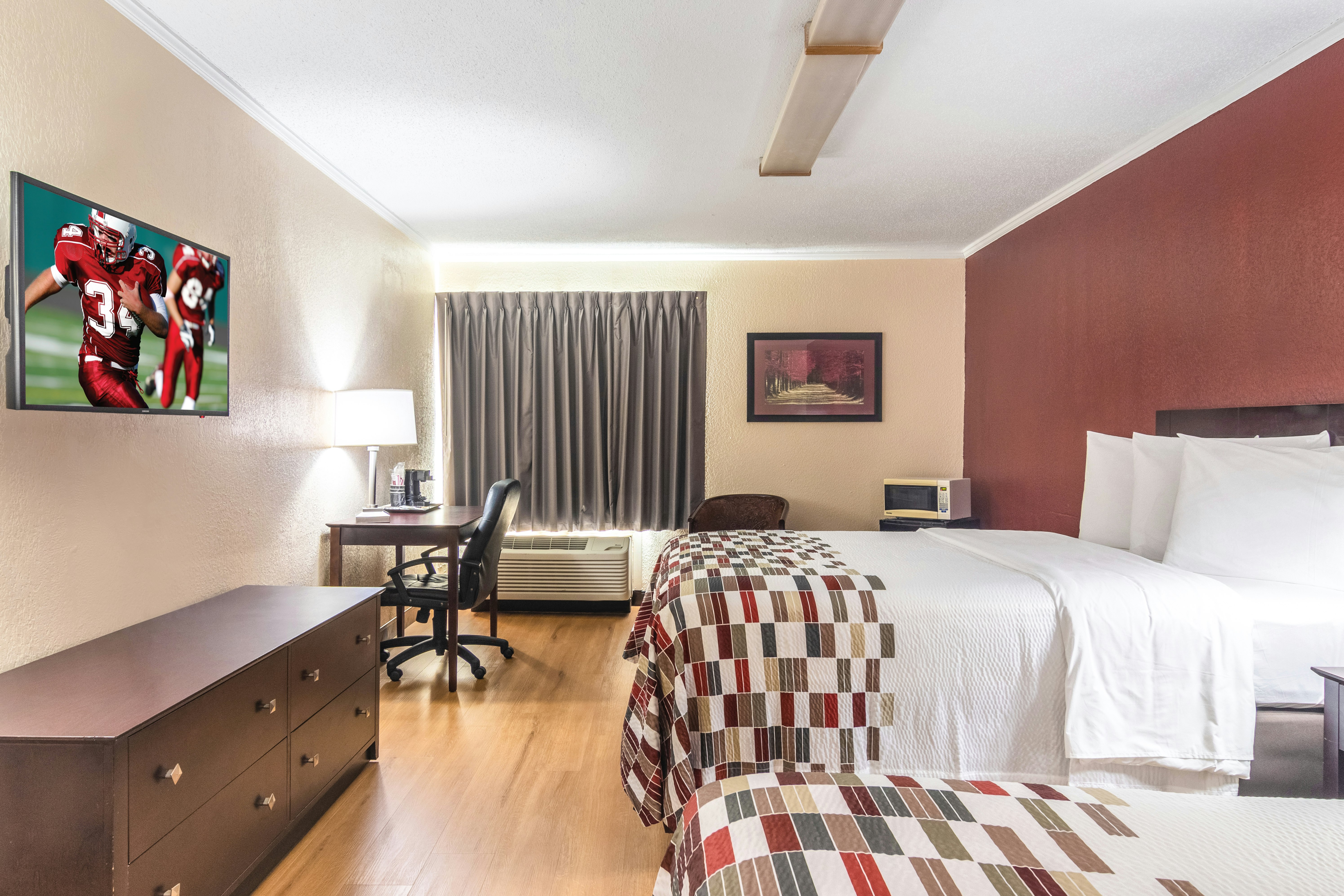 Deluxe 2 Full Beds Non-Smoking