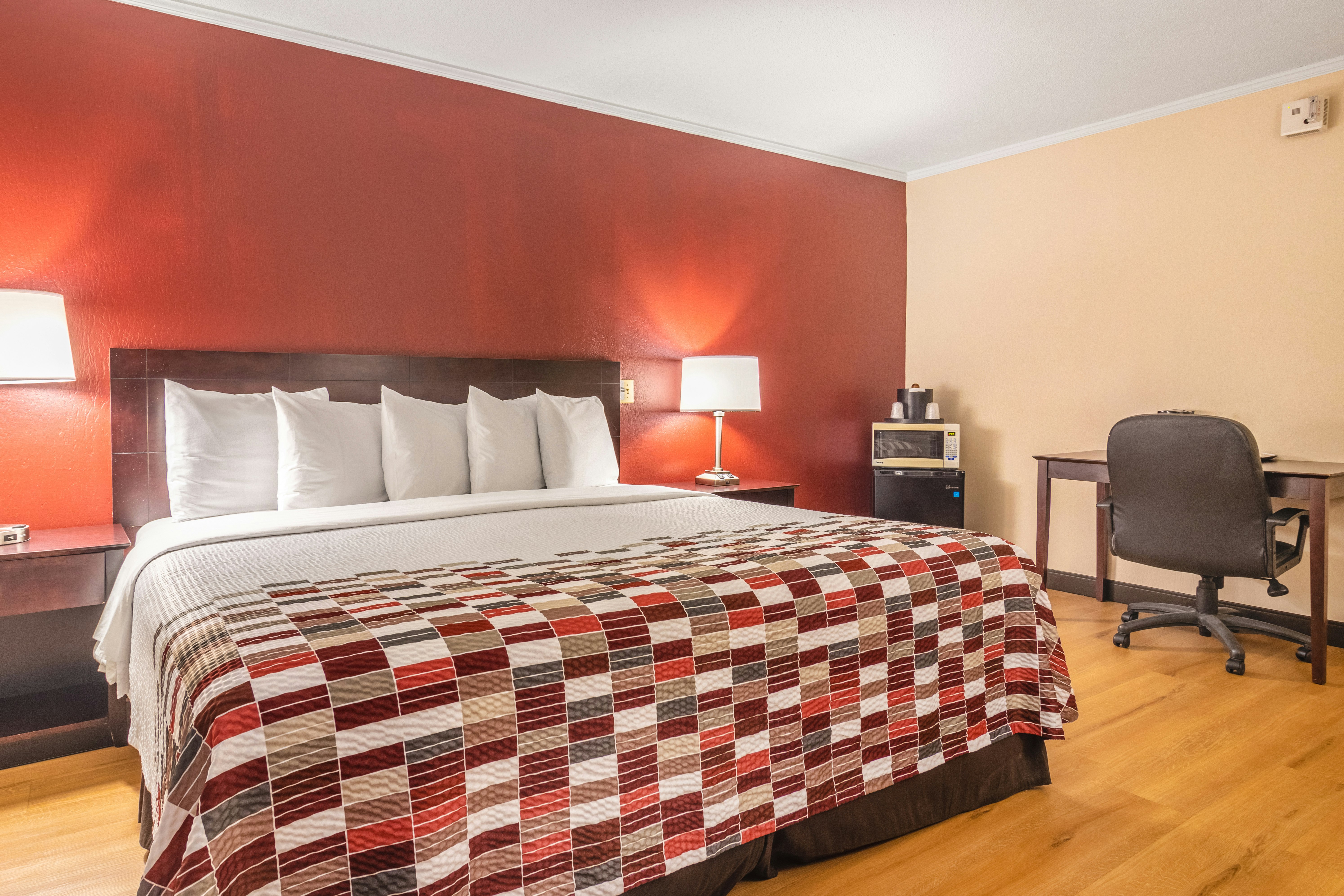 Red Roof Inn Ashtabula – Austinburg