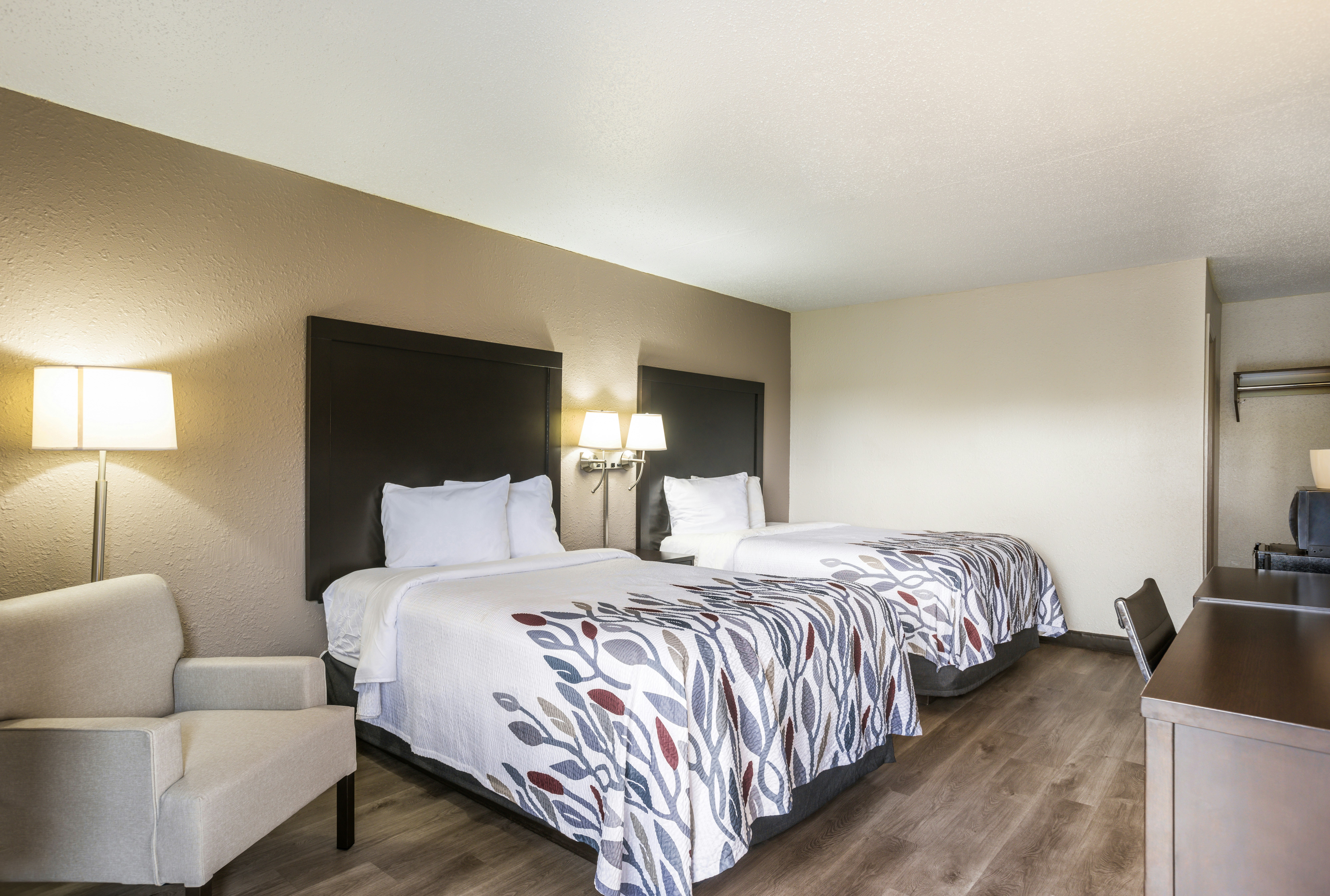 Deluxe 2 Full Beds Non-Smoking