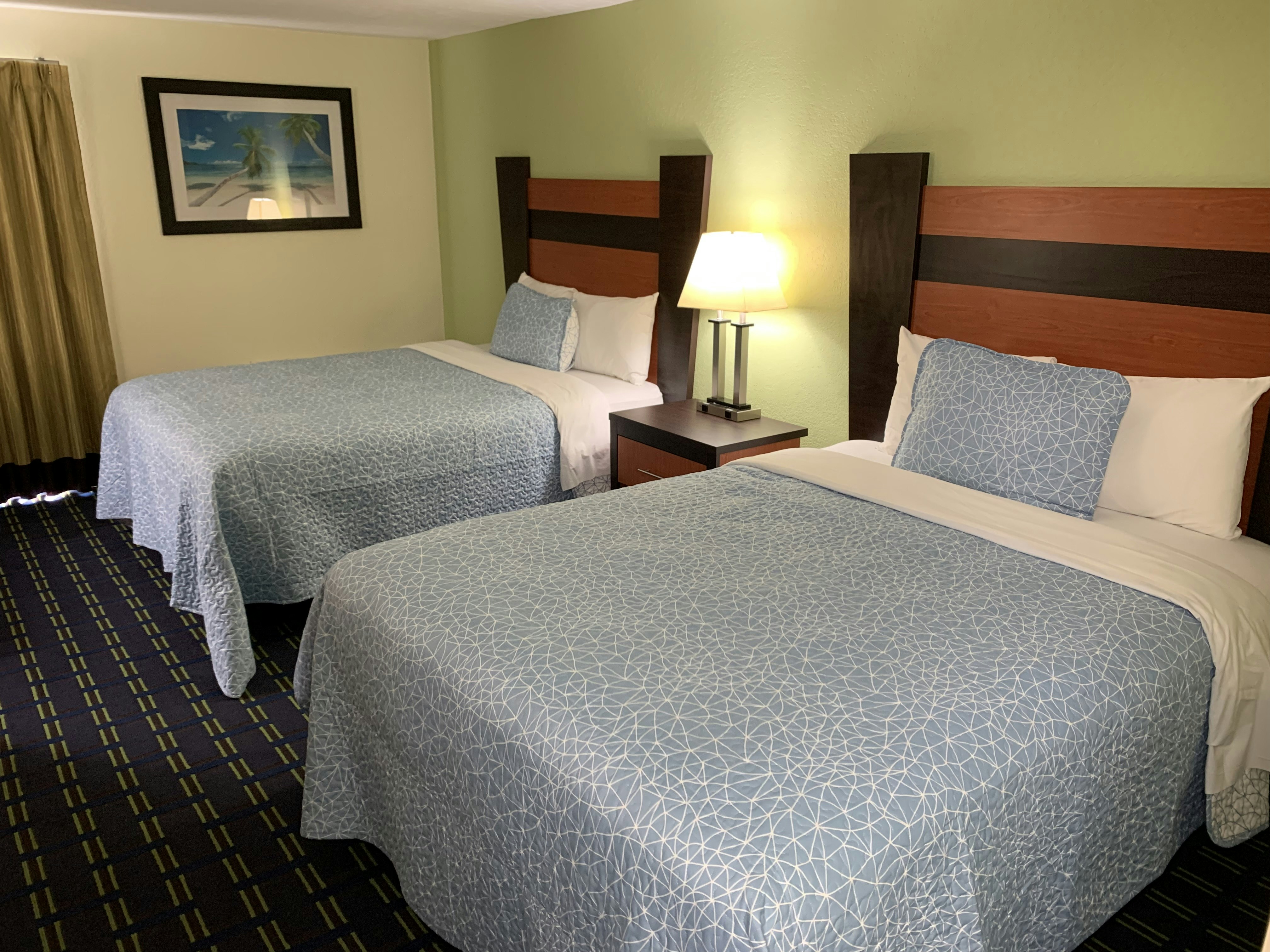 2 Queen Beds Smoke Free