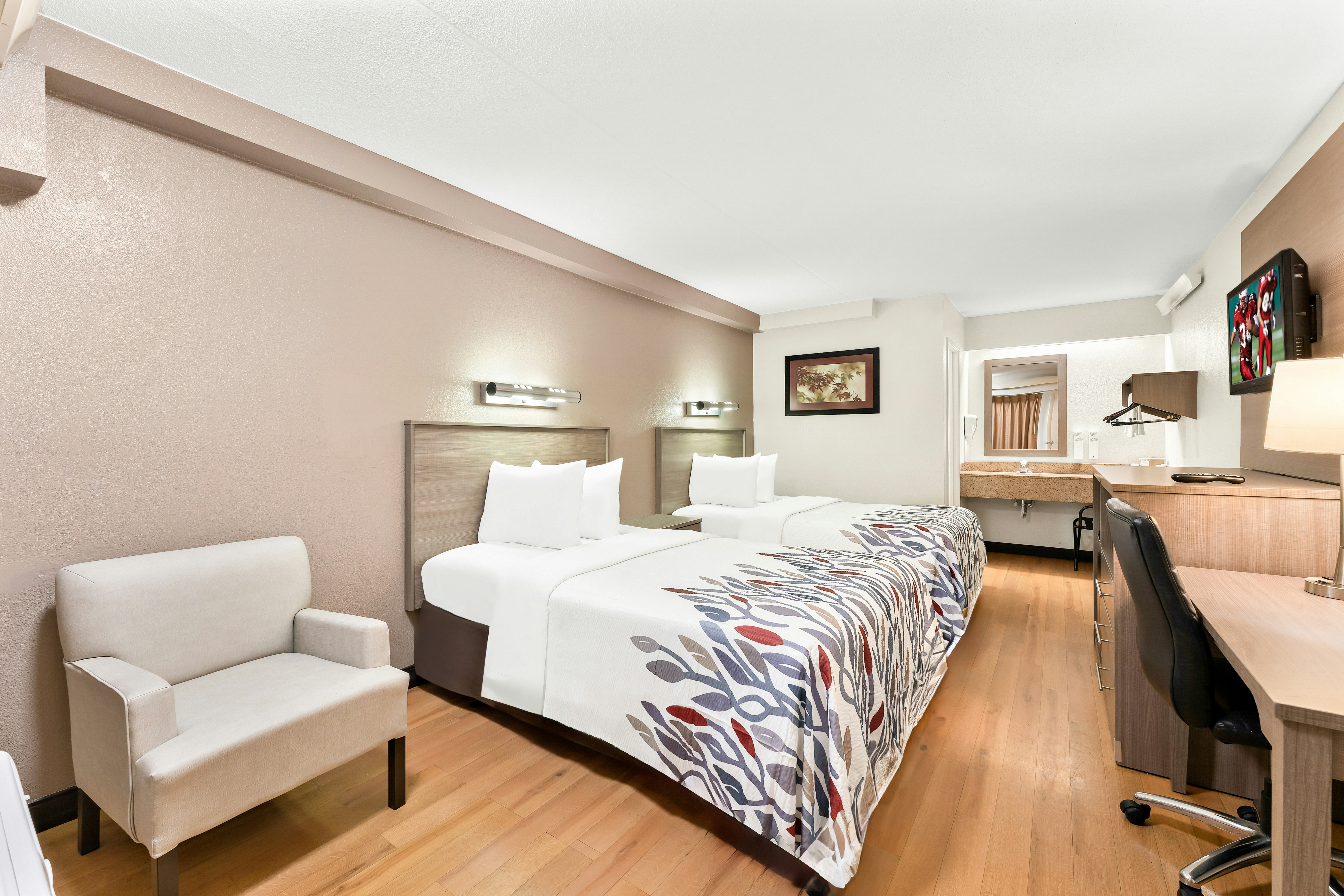 Deluxe 2 Full Beds Smoke Free