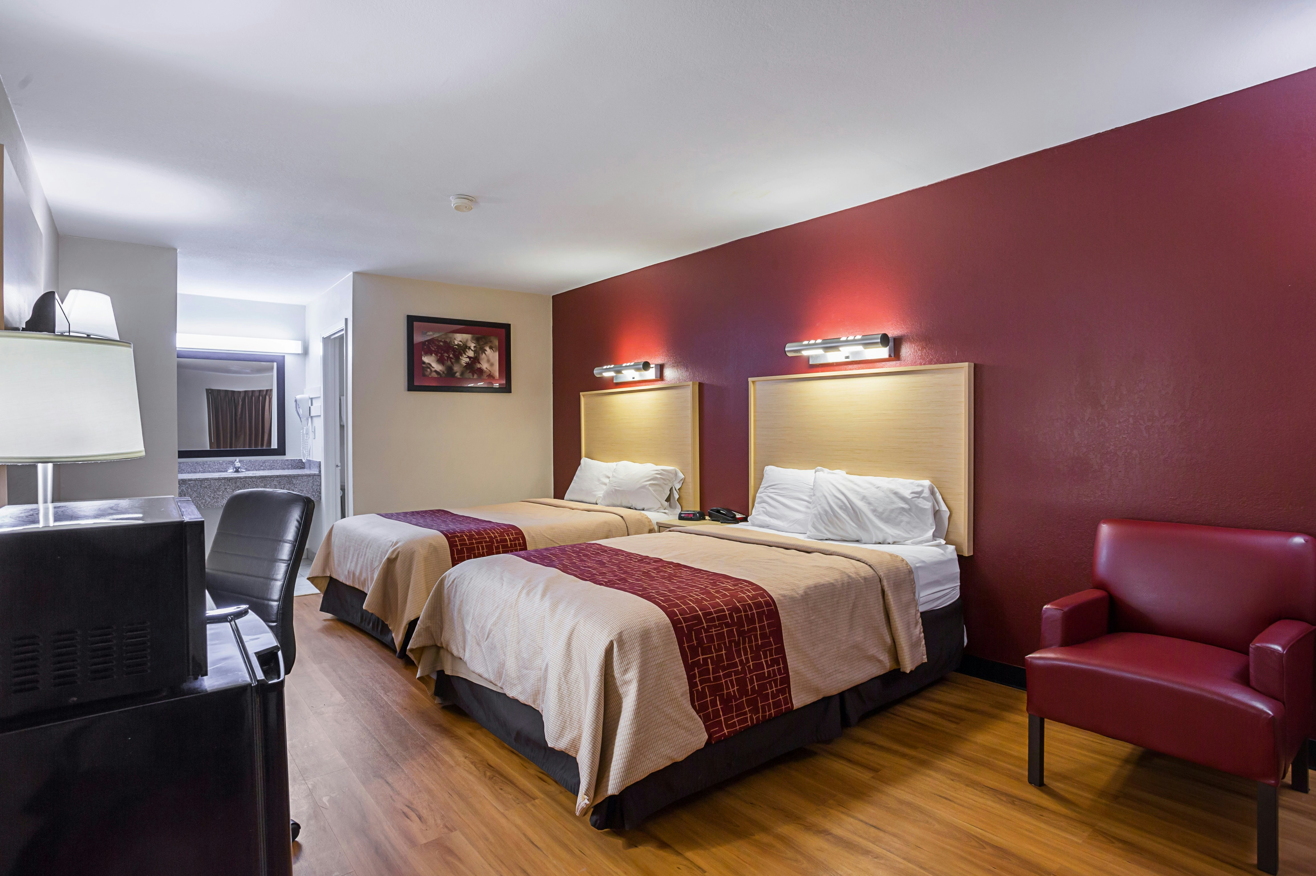 2 Full Beds Non-Smoking