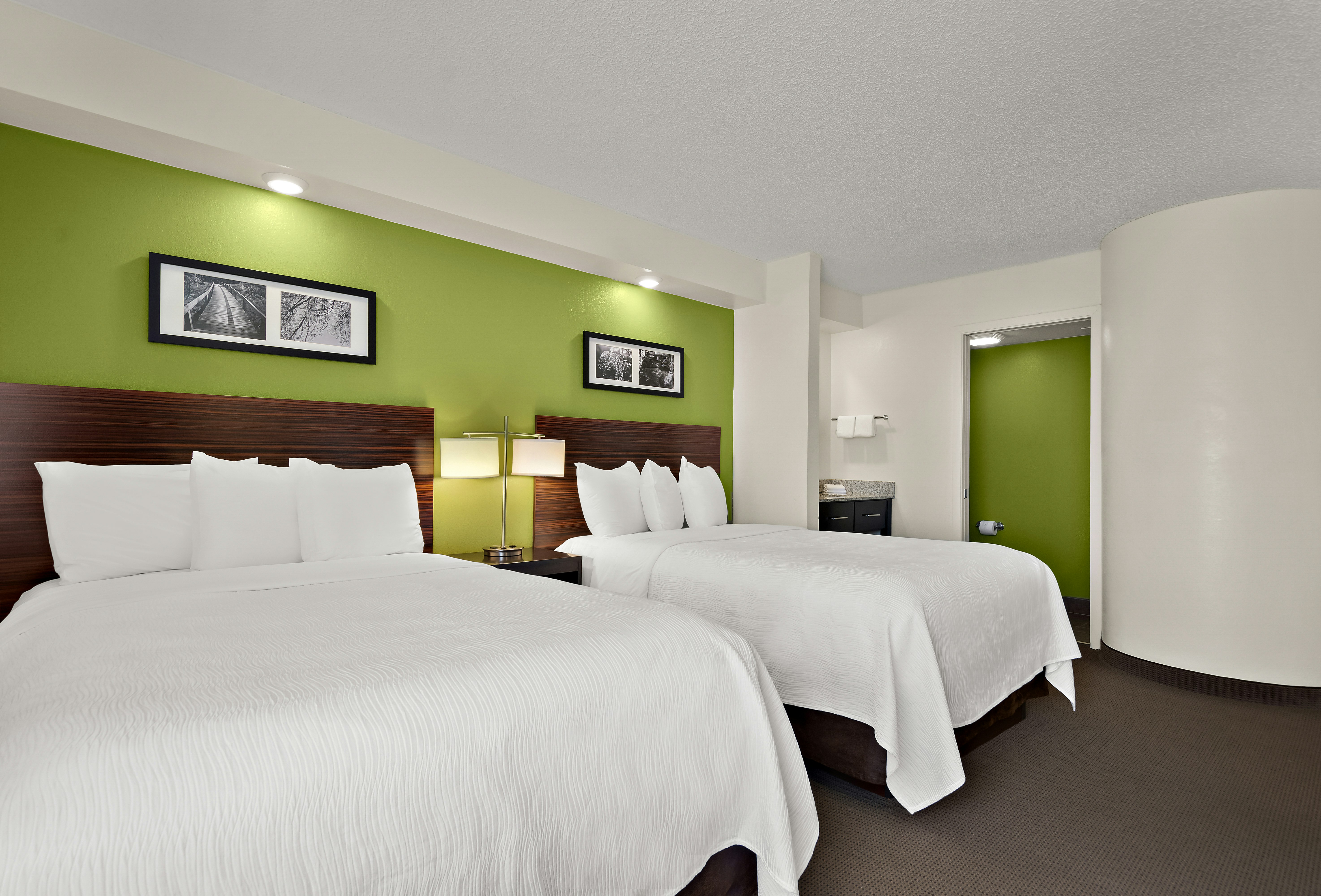 Business 2 Queen Beds Non-Smoking