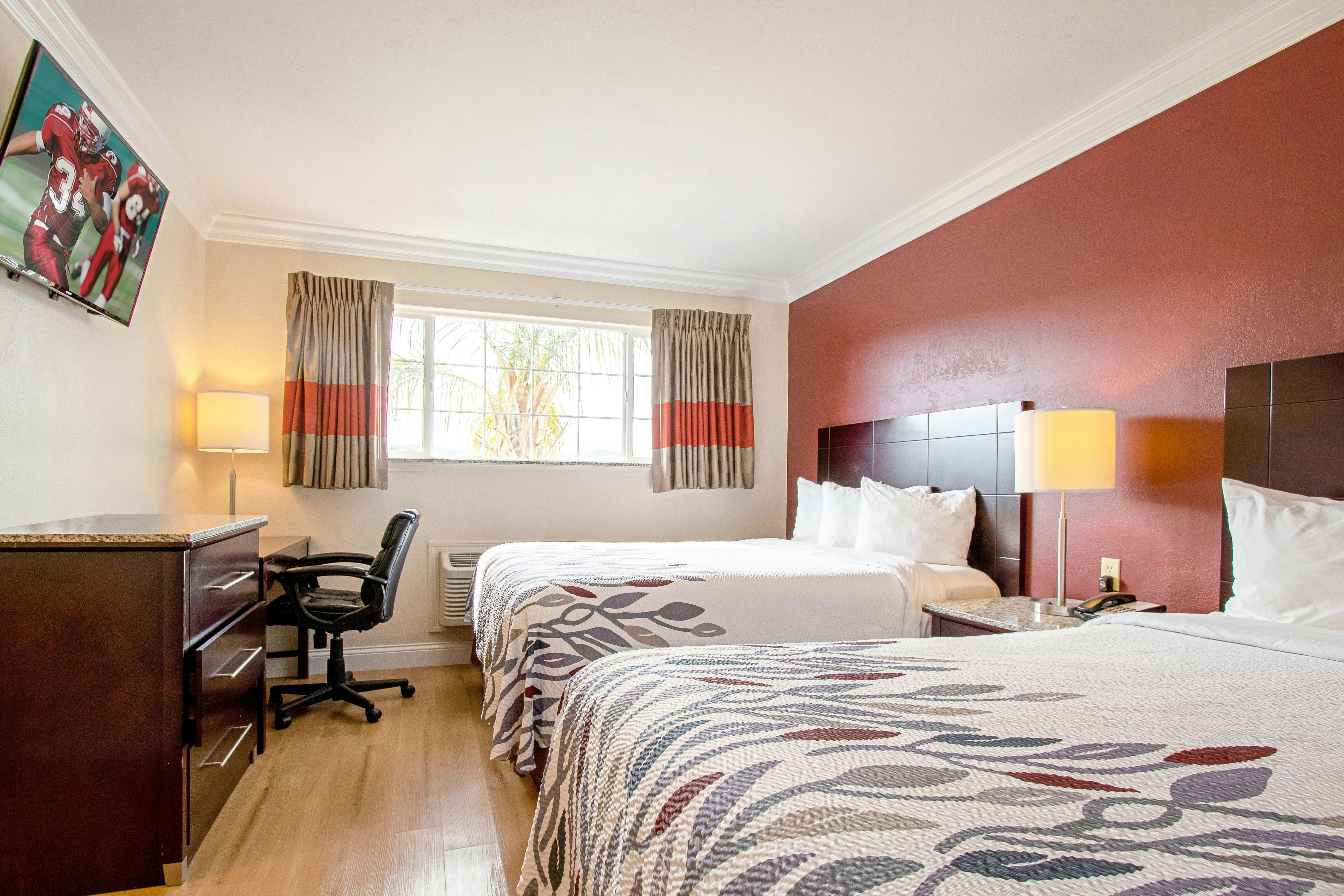 Red Roof Inn Suites Monterey
