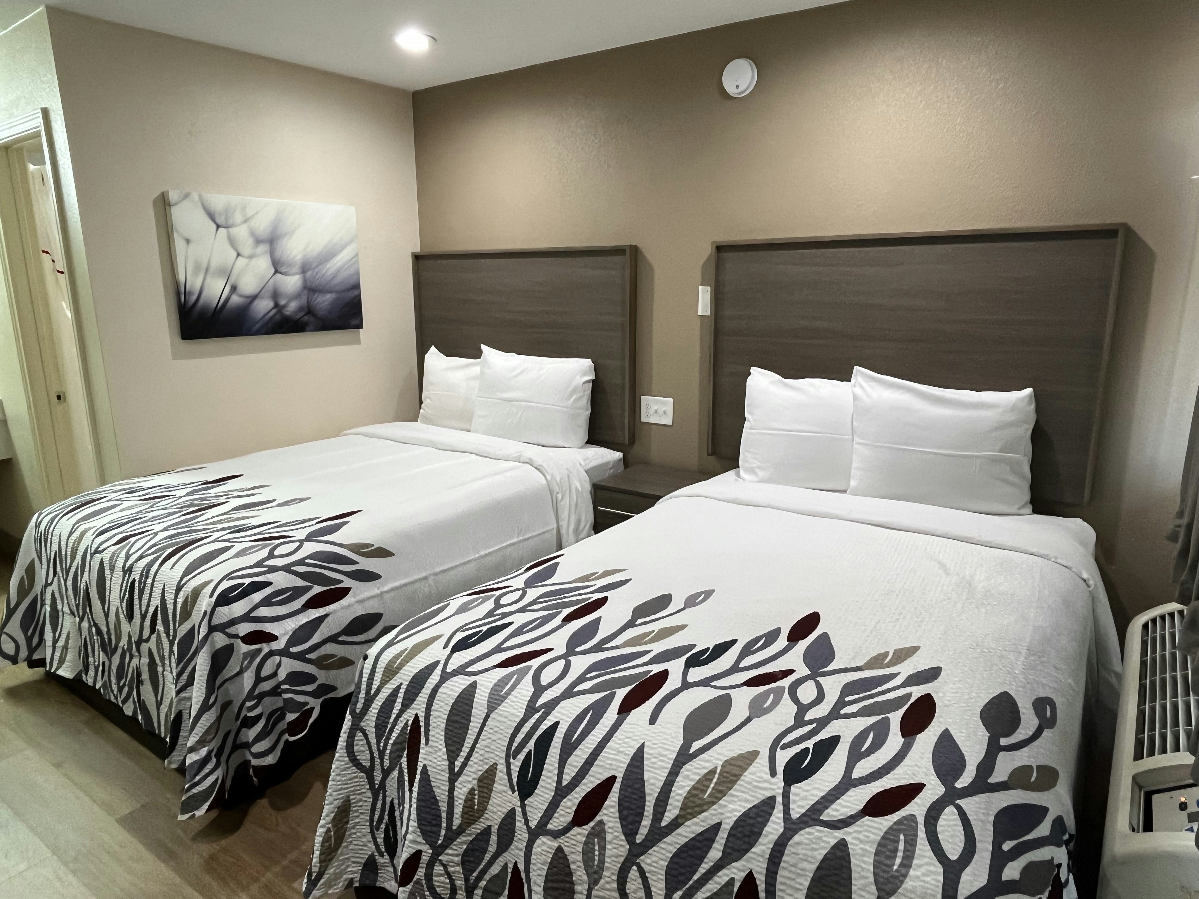 2 Full Beds Non-Smoking