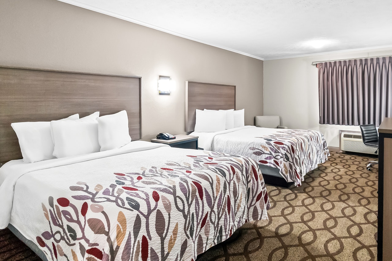 Red Roof Inn Suites Lexington – Hamburg