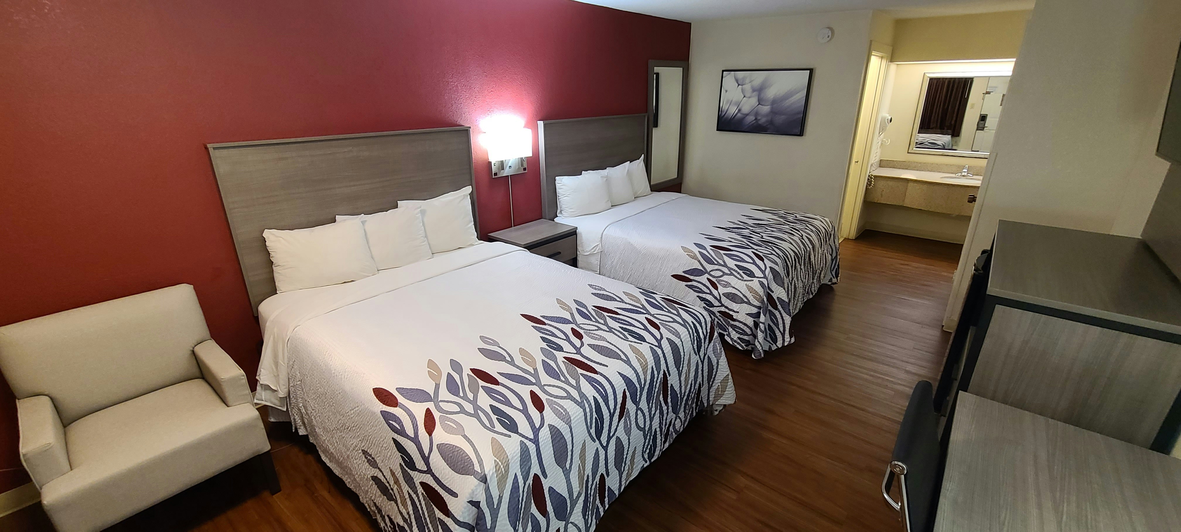 Deluxe 2 Queen Beds Non-Smoking