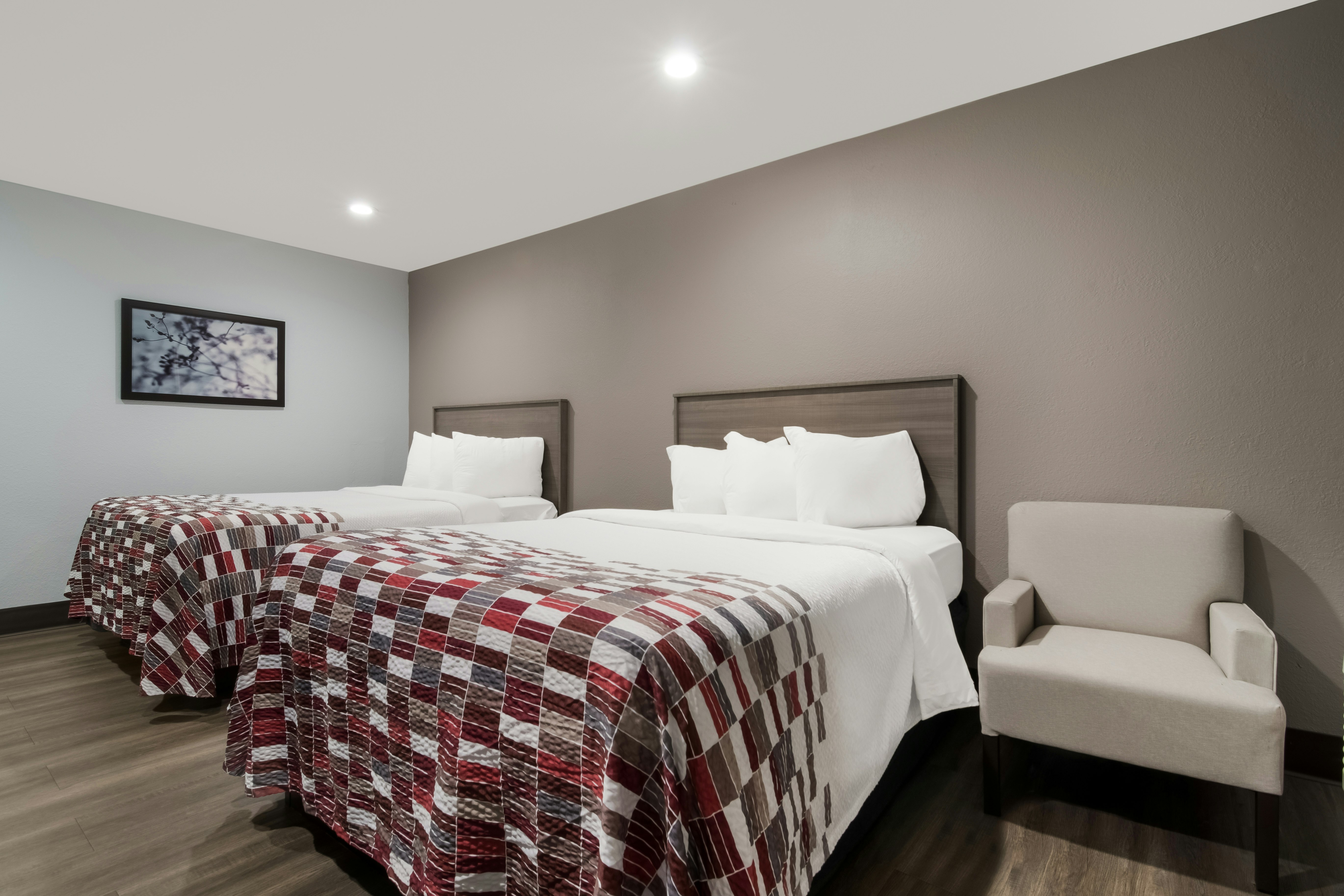 Deluxe 2 Queen Beds Non-Smoking