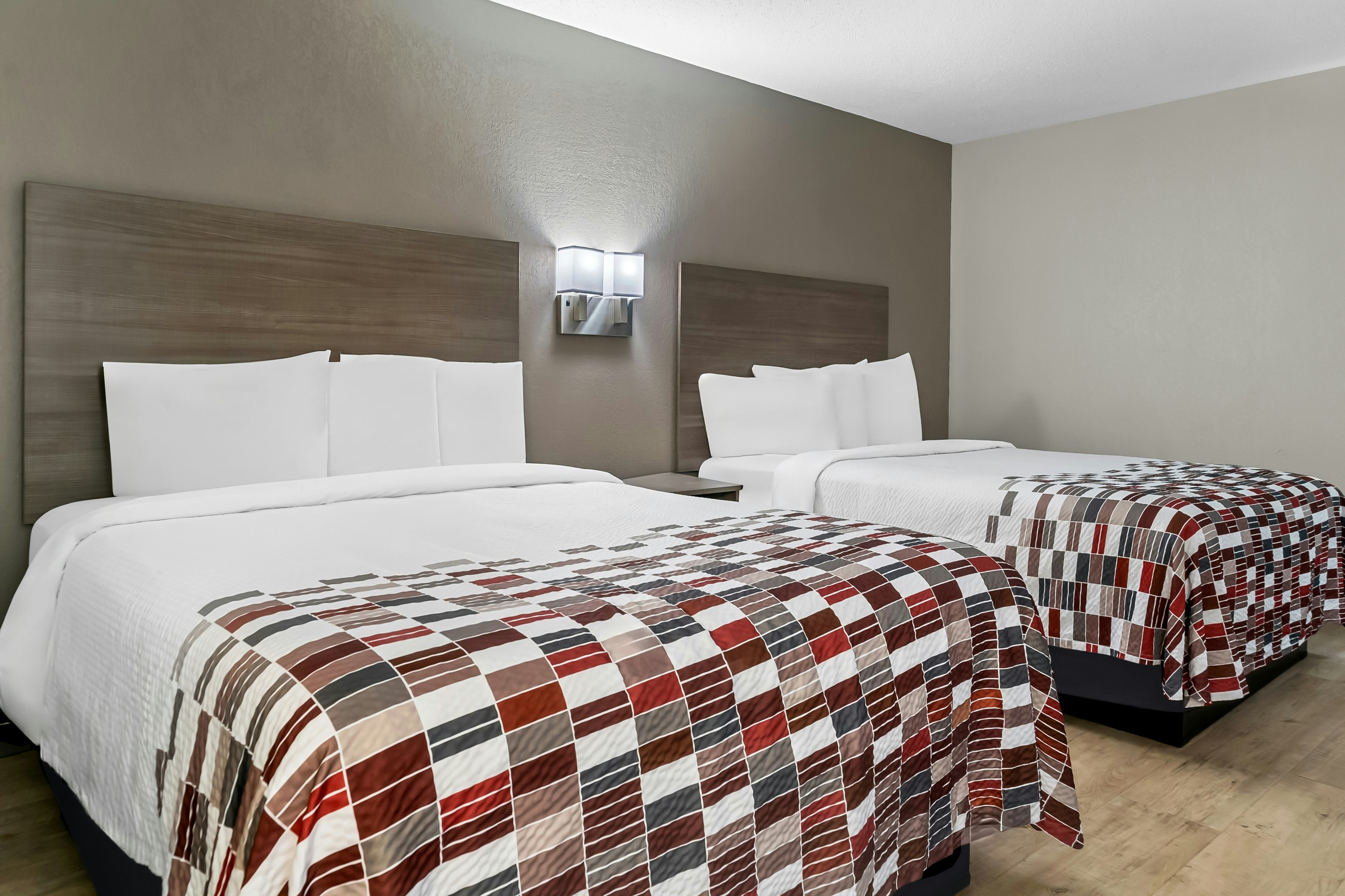 Deluxe 2 Queen Beds Non-Smoking