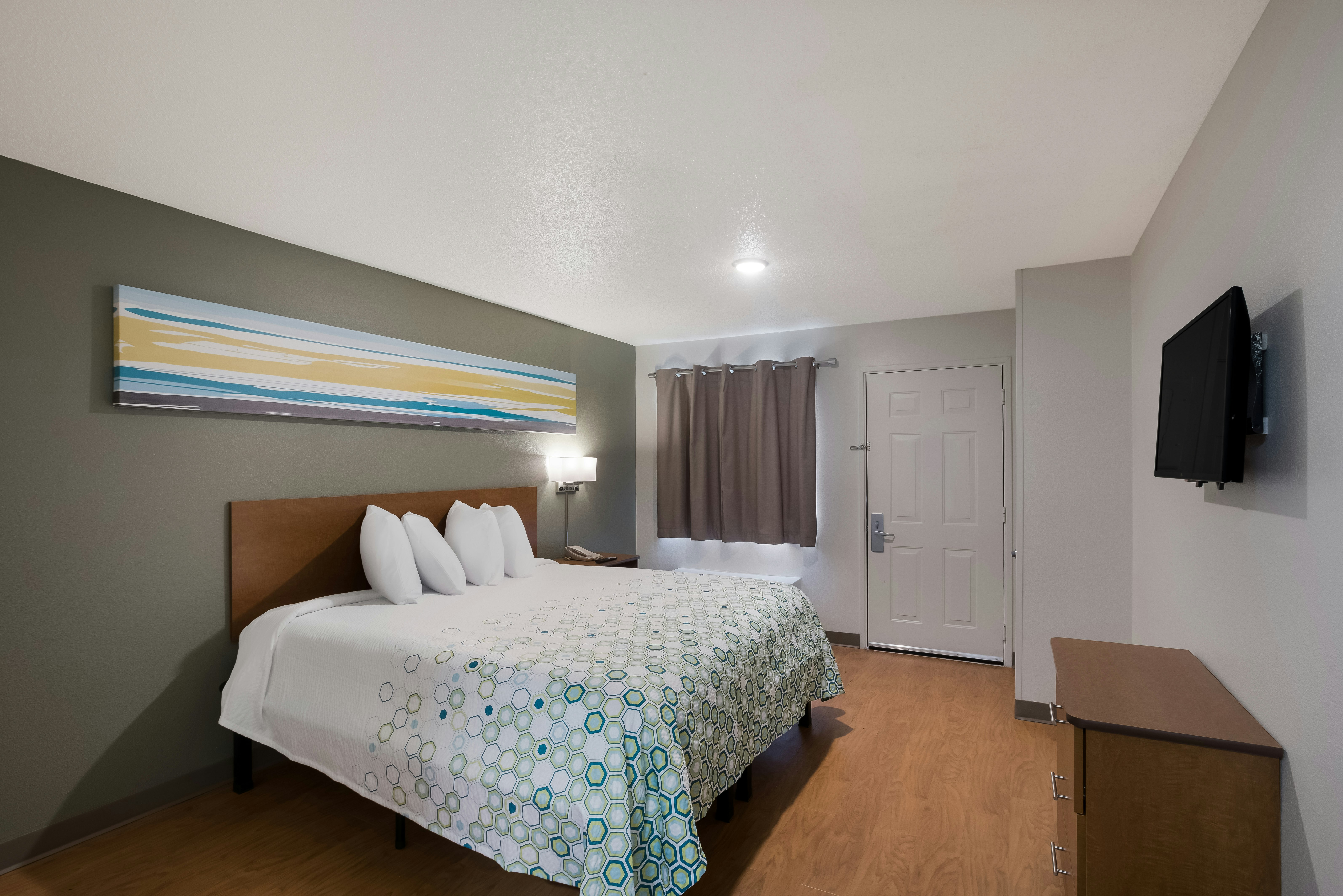 Studio 1 King Bed Non-Smoking