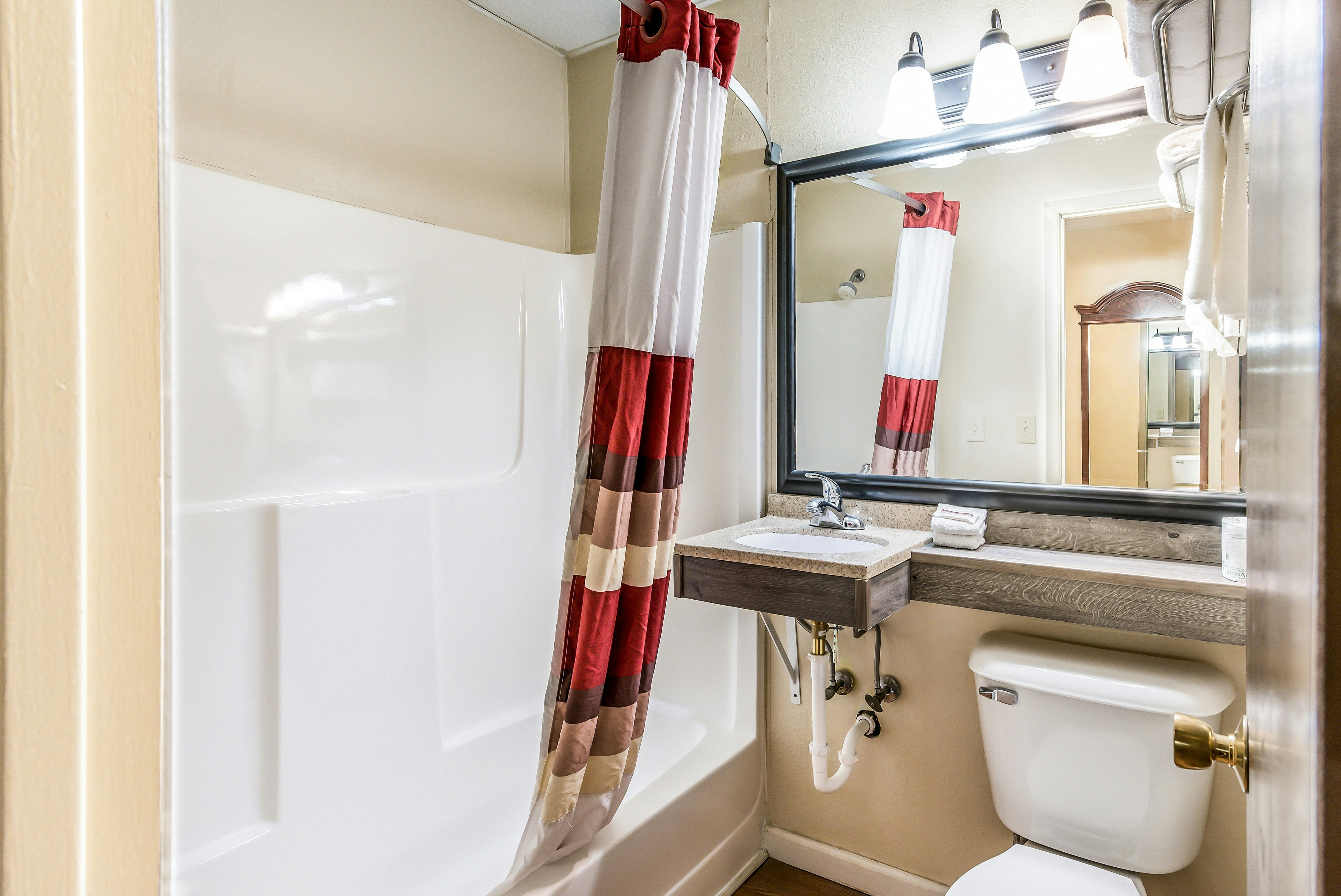 Red Roof Inn Suites Wapakoneta