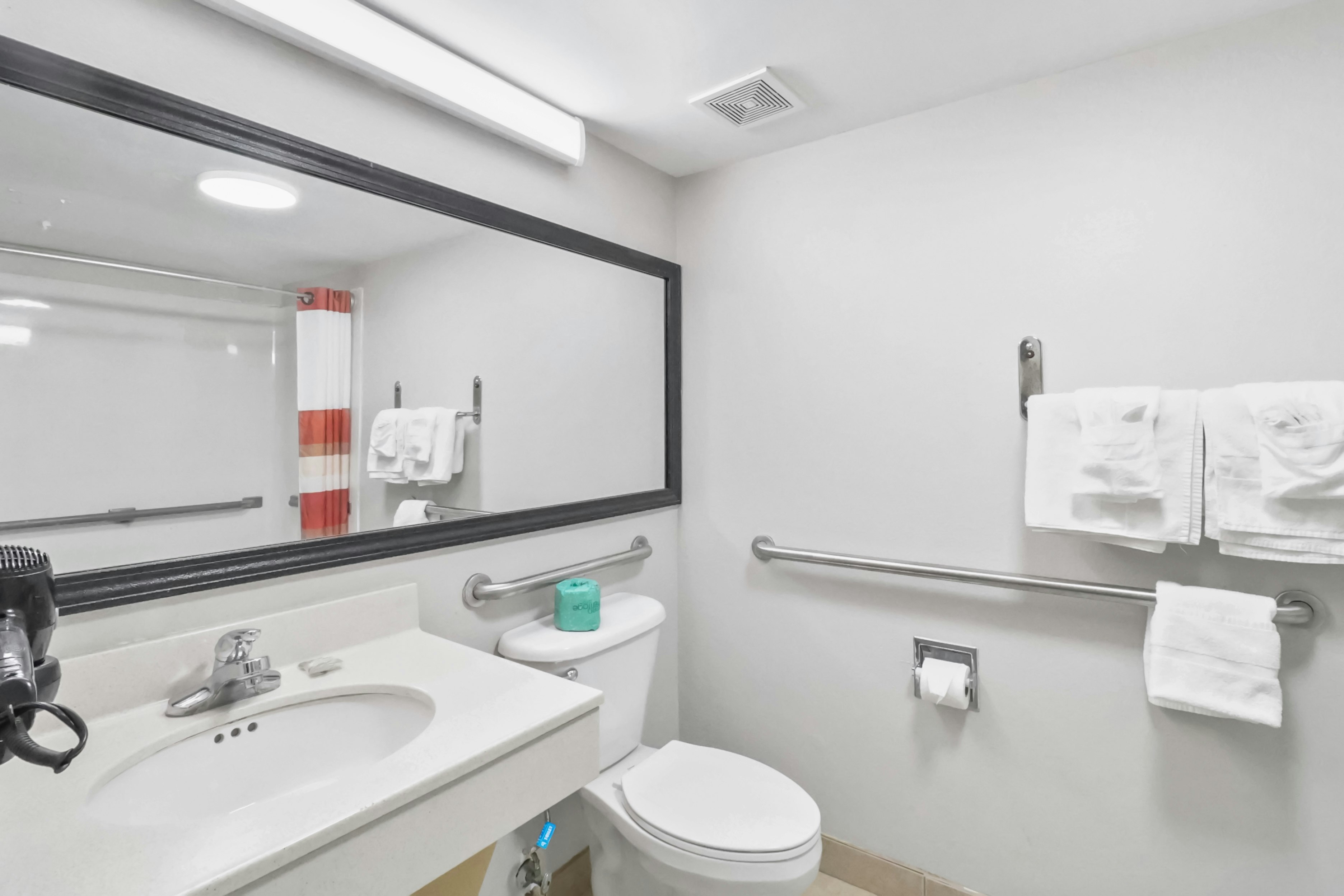 Red Roof Inn Suites Fayetteville – Fort Bragg