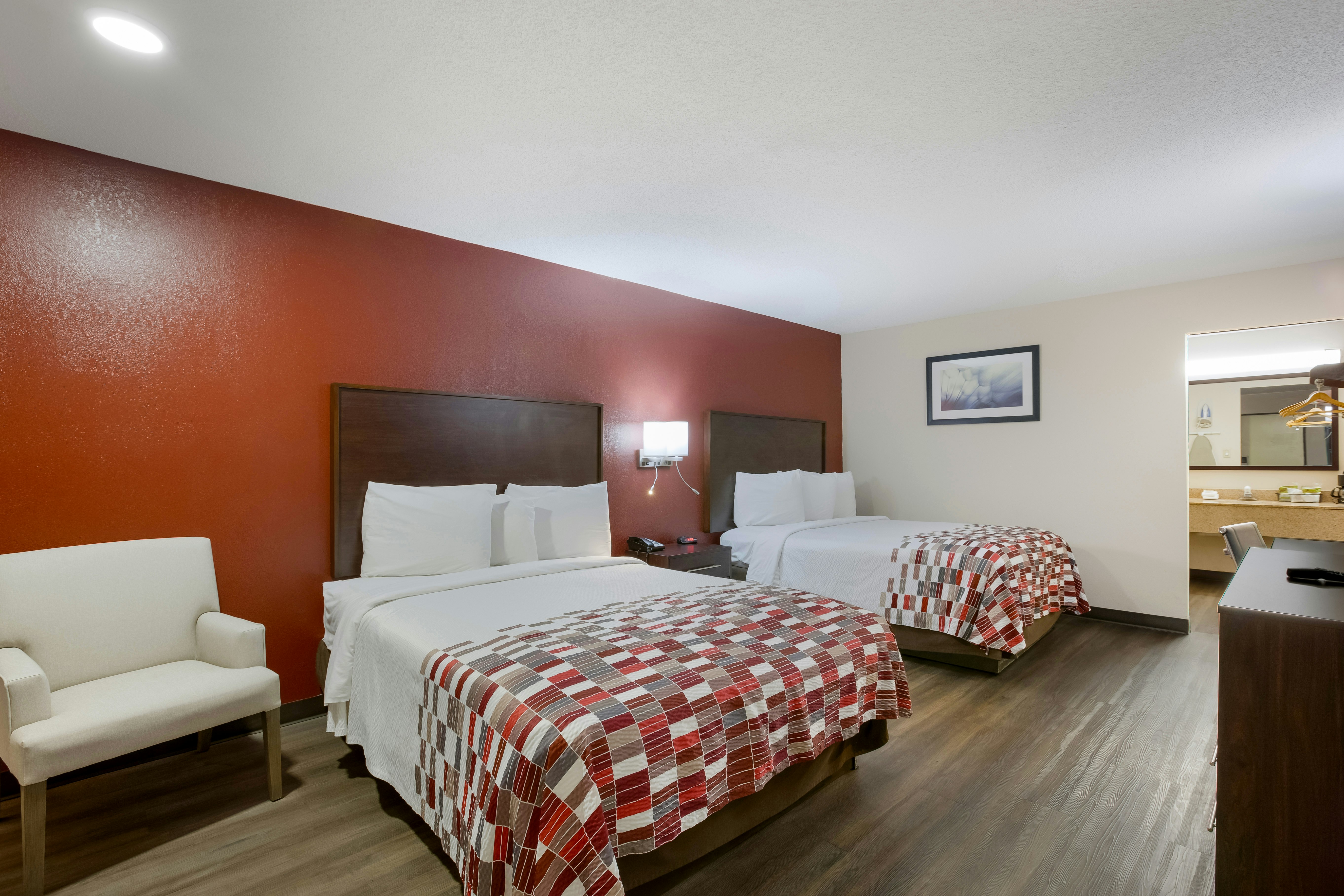 Deluxe 2 Queen Beds Non-Smoking