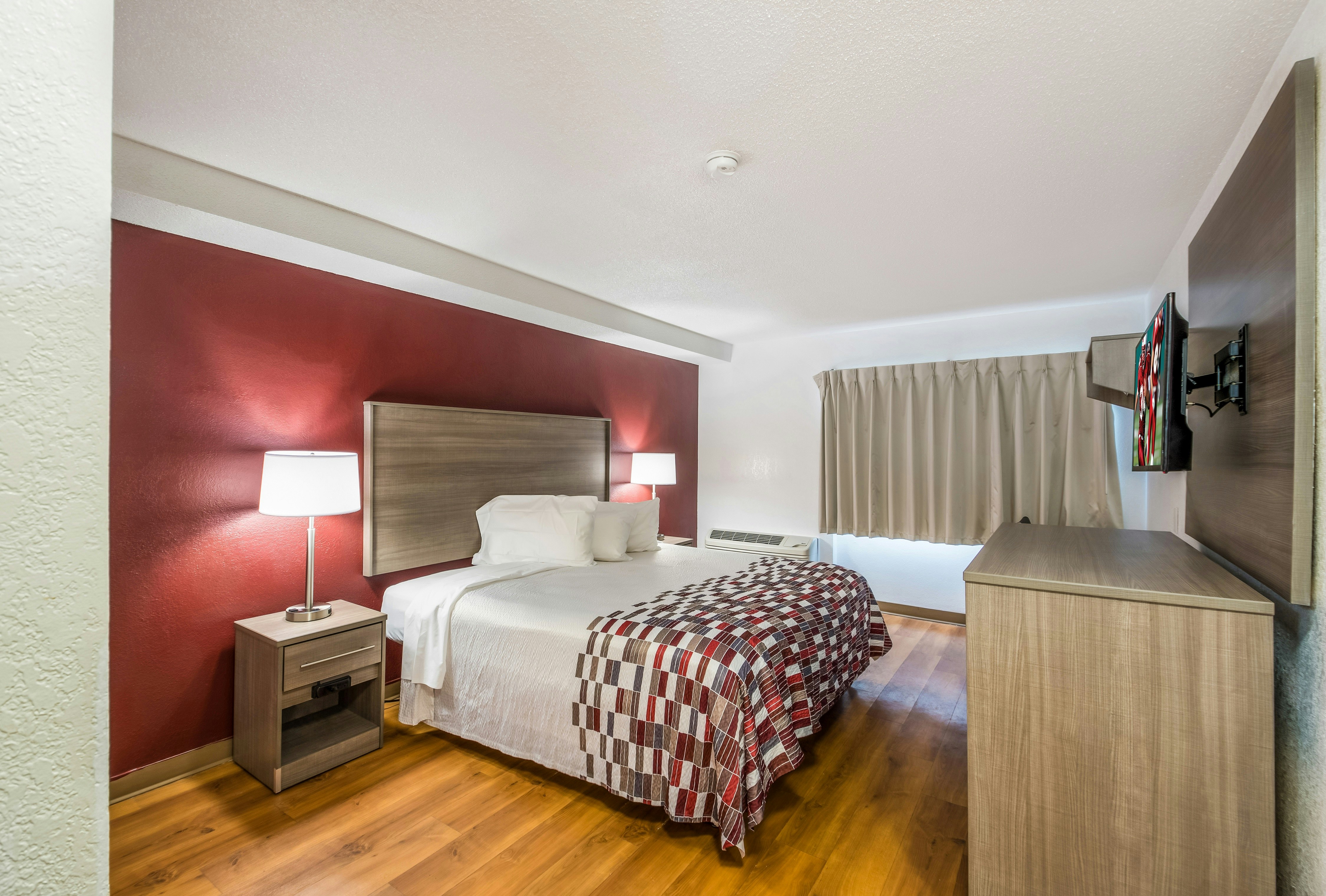 Red Roof Inn Rochester – Airport