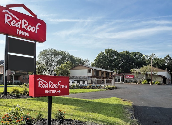 Red Roof Inn Lancaster – Strasburg