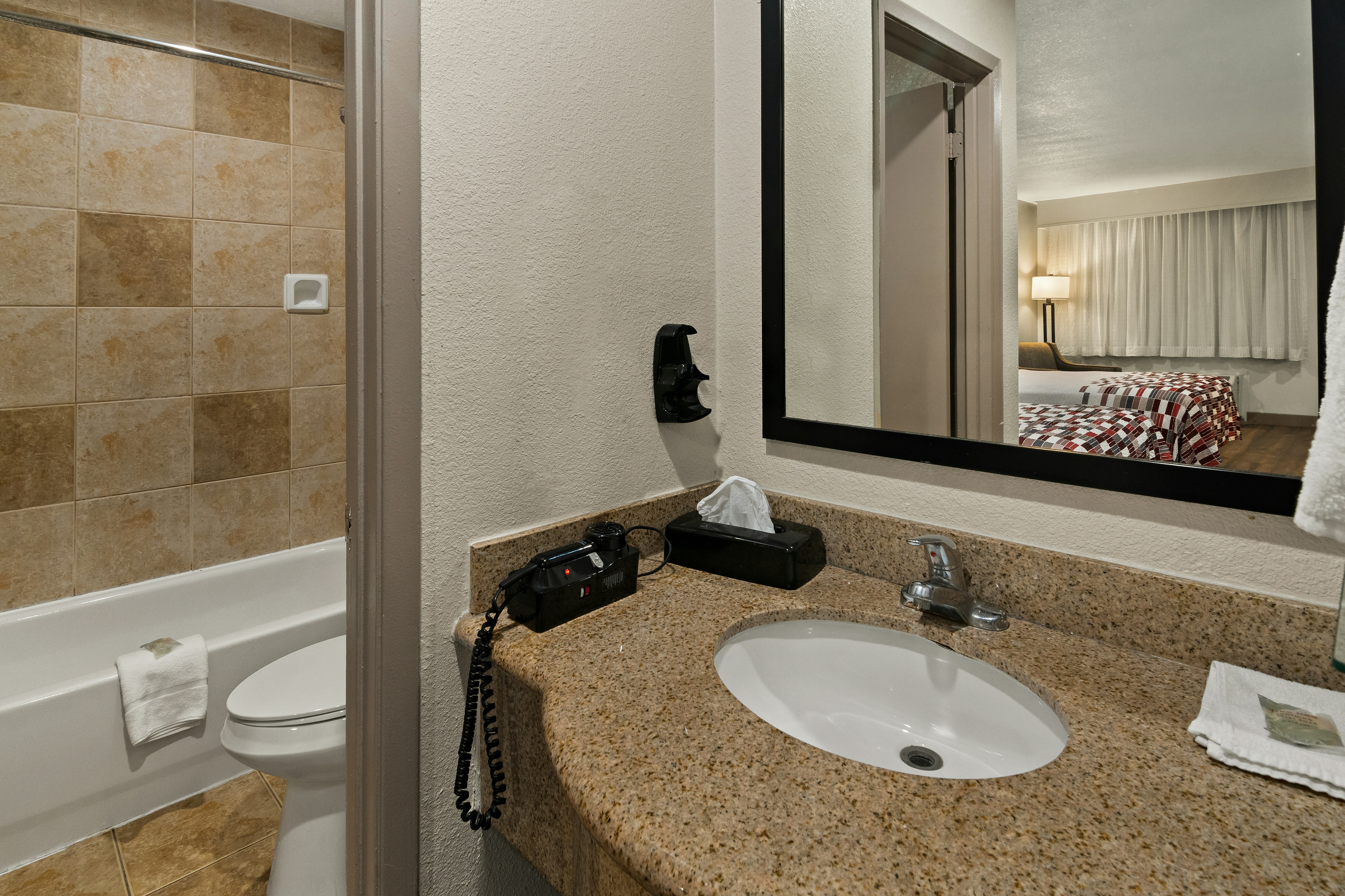 Red Roof Inn Suites Irving – DFW Airport South