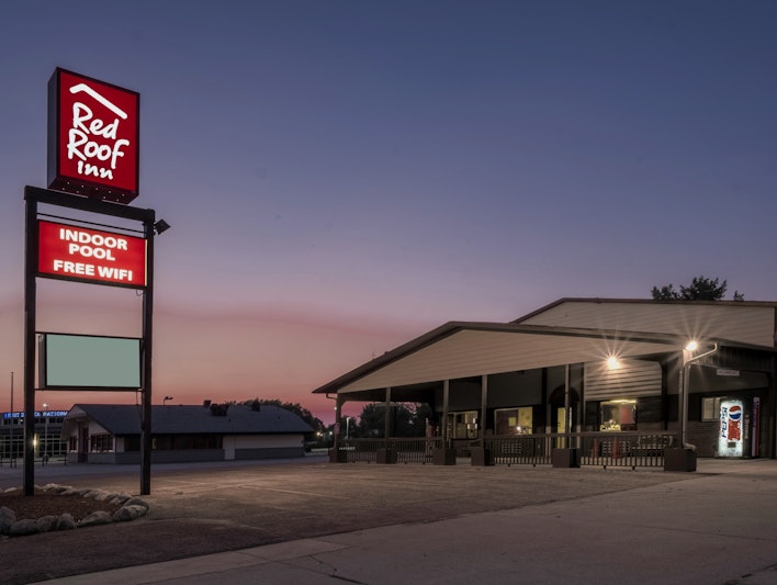 Red Roof Inn Vermillion – U of South Dakota