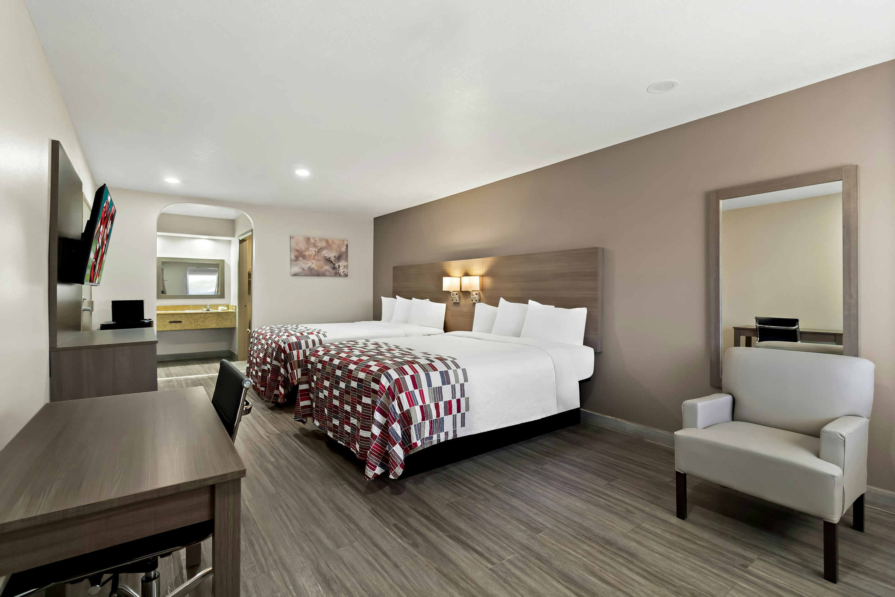 Deluxe 2 Queen Beds Non-Smoking