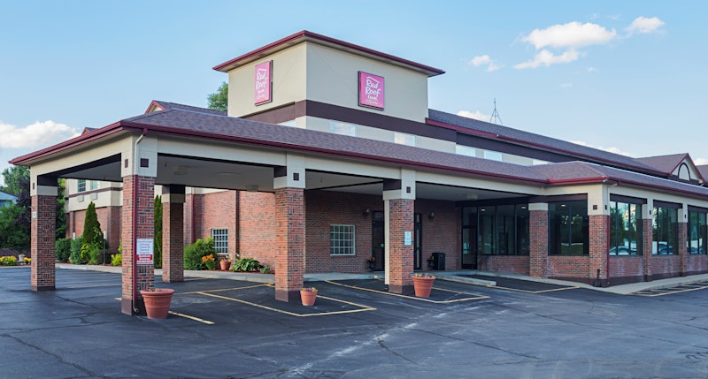 Red Roof Inn Suites Lake Orion/ Auburn Hills