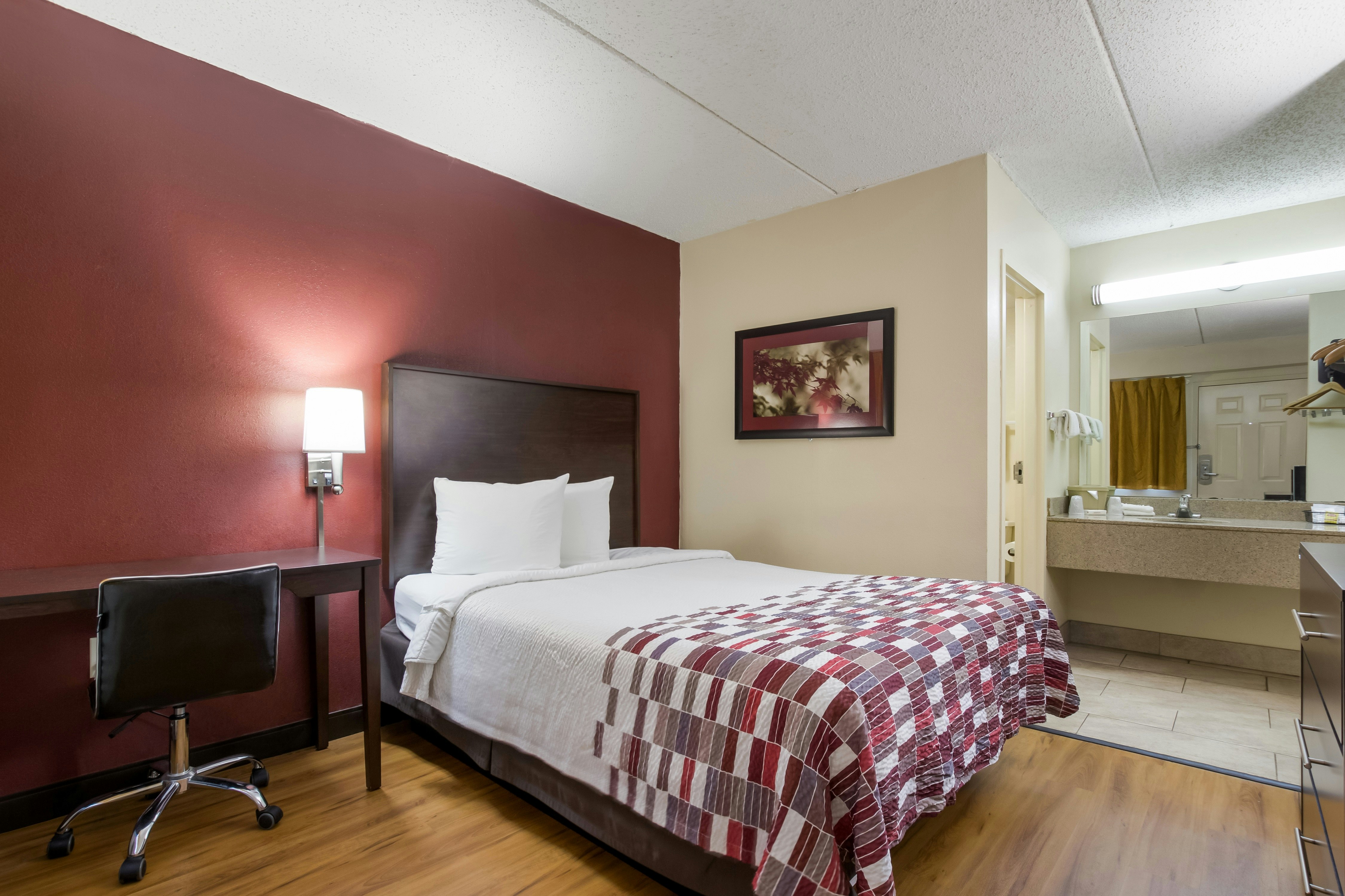 Deluxe Full Bed Non-Smoking