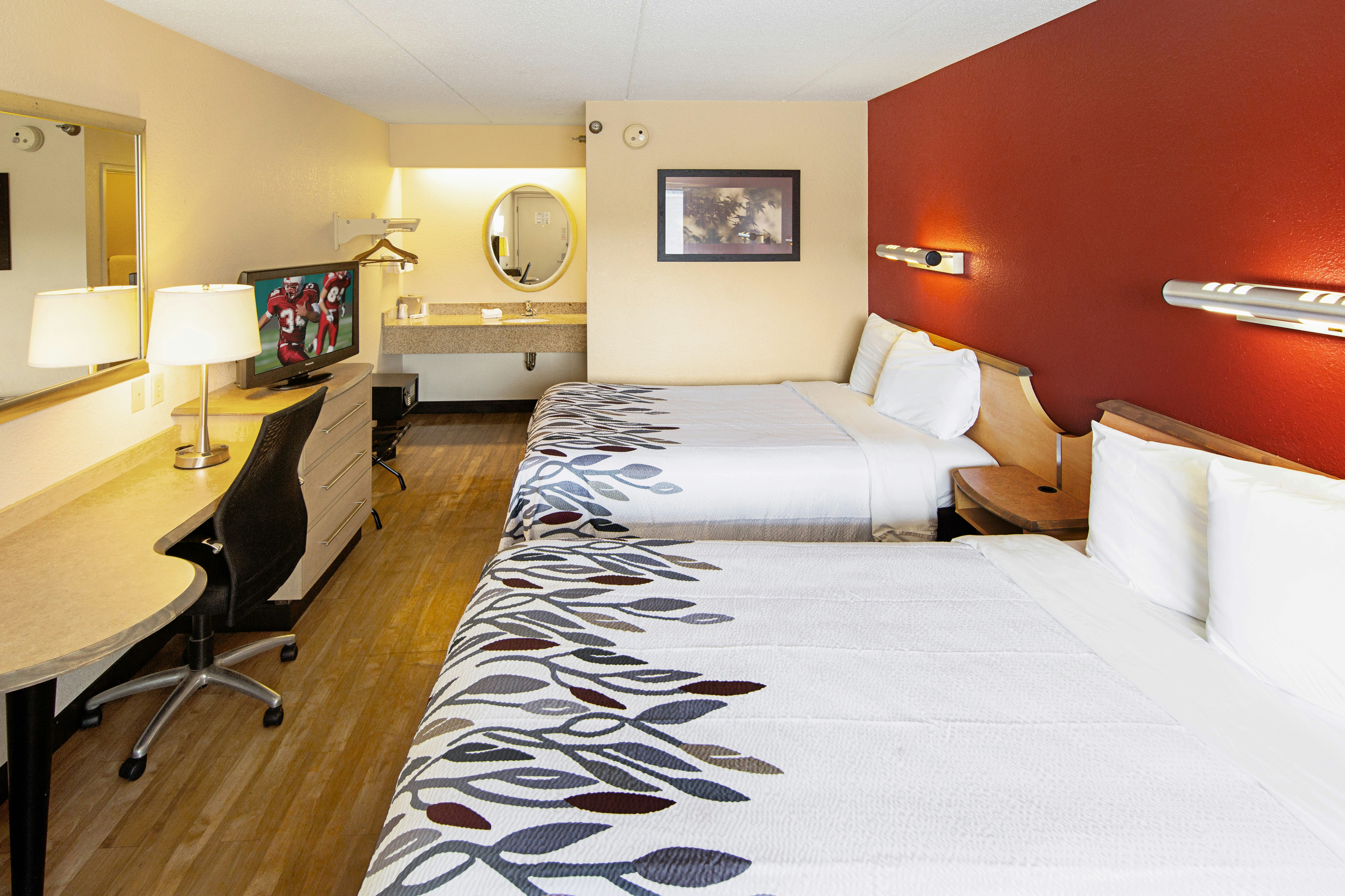 ADA Accessible Deluxe 2 Full Beds First Floor Smoke Free