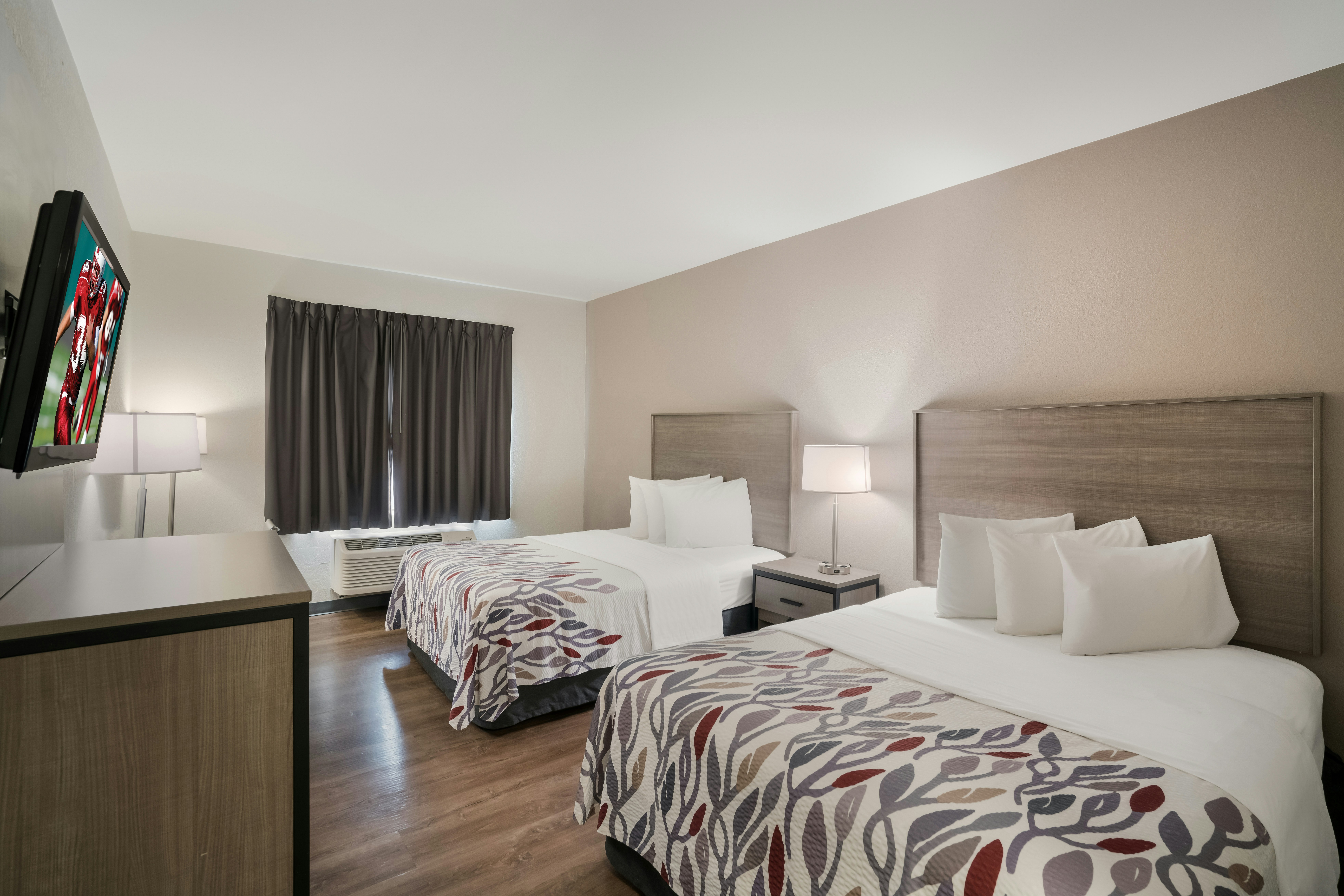 Deluxe 2 Queen Beds Non-Smoking