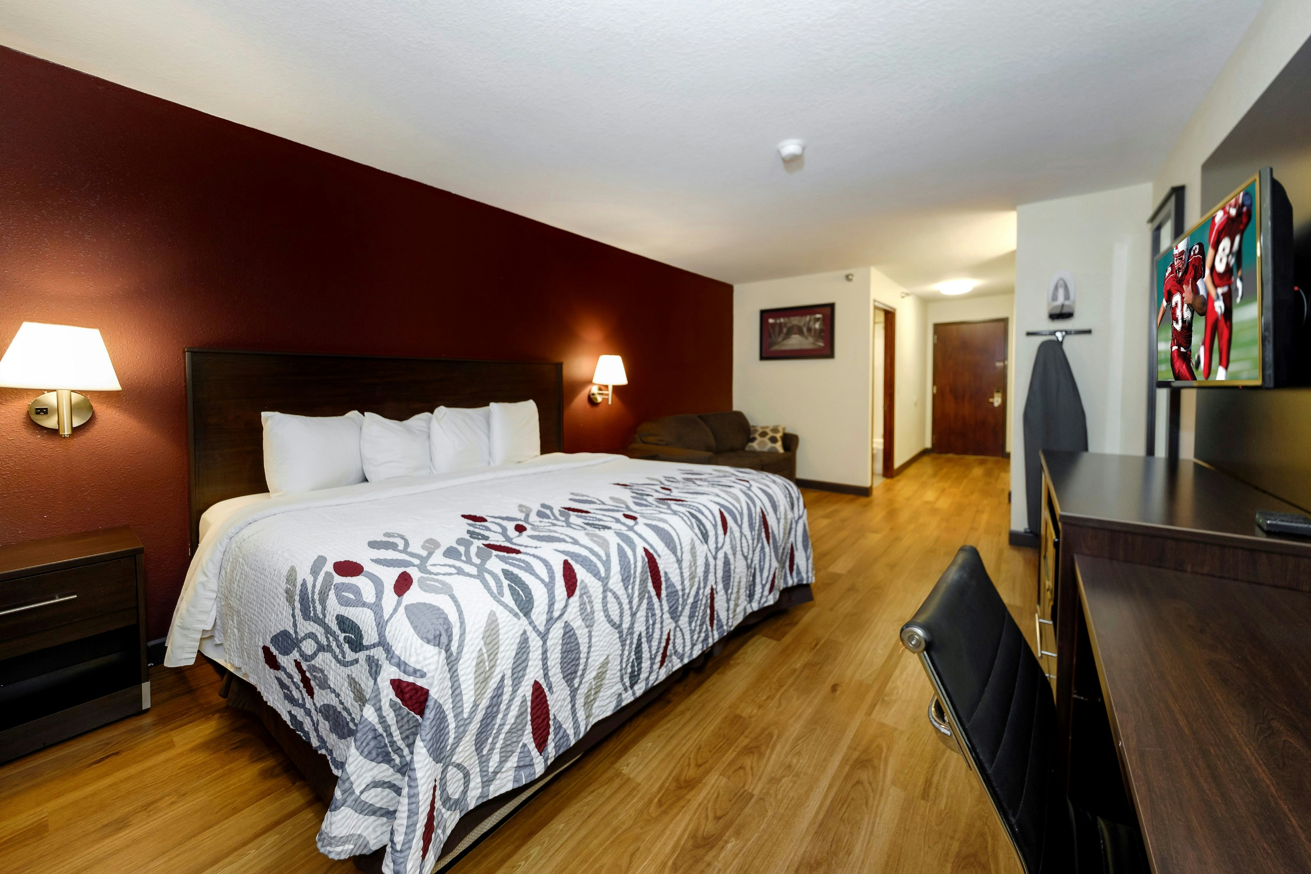 Red Roof Inn Osage Beach – Lake of the Ozarks
