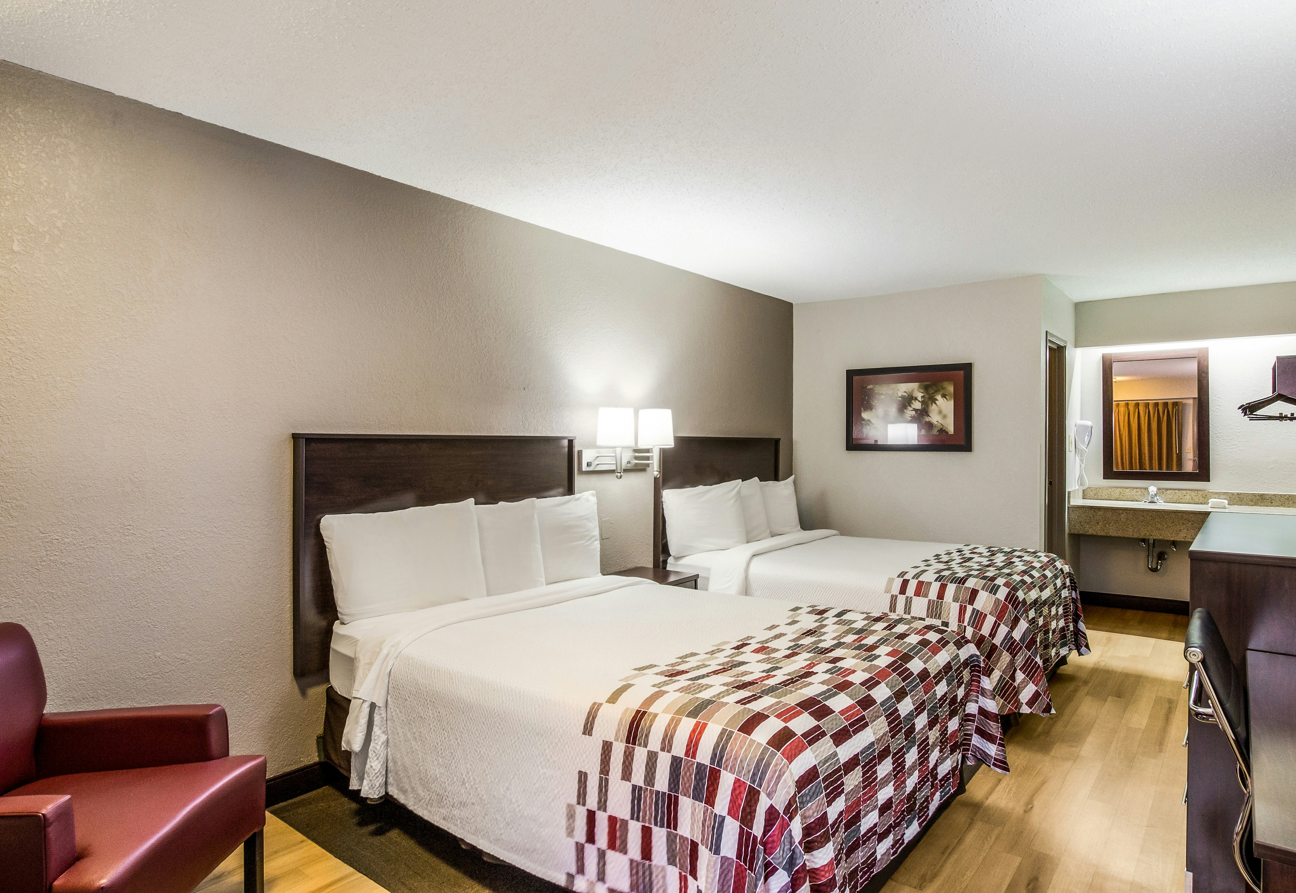 Deluxe 2 Full Beds Smoke Free