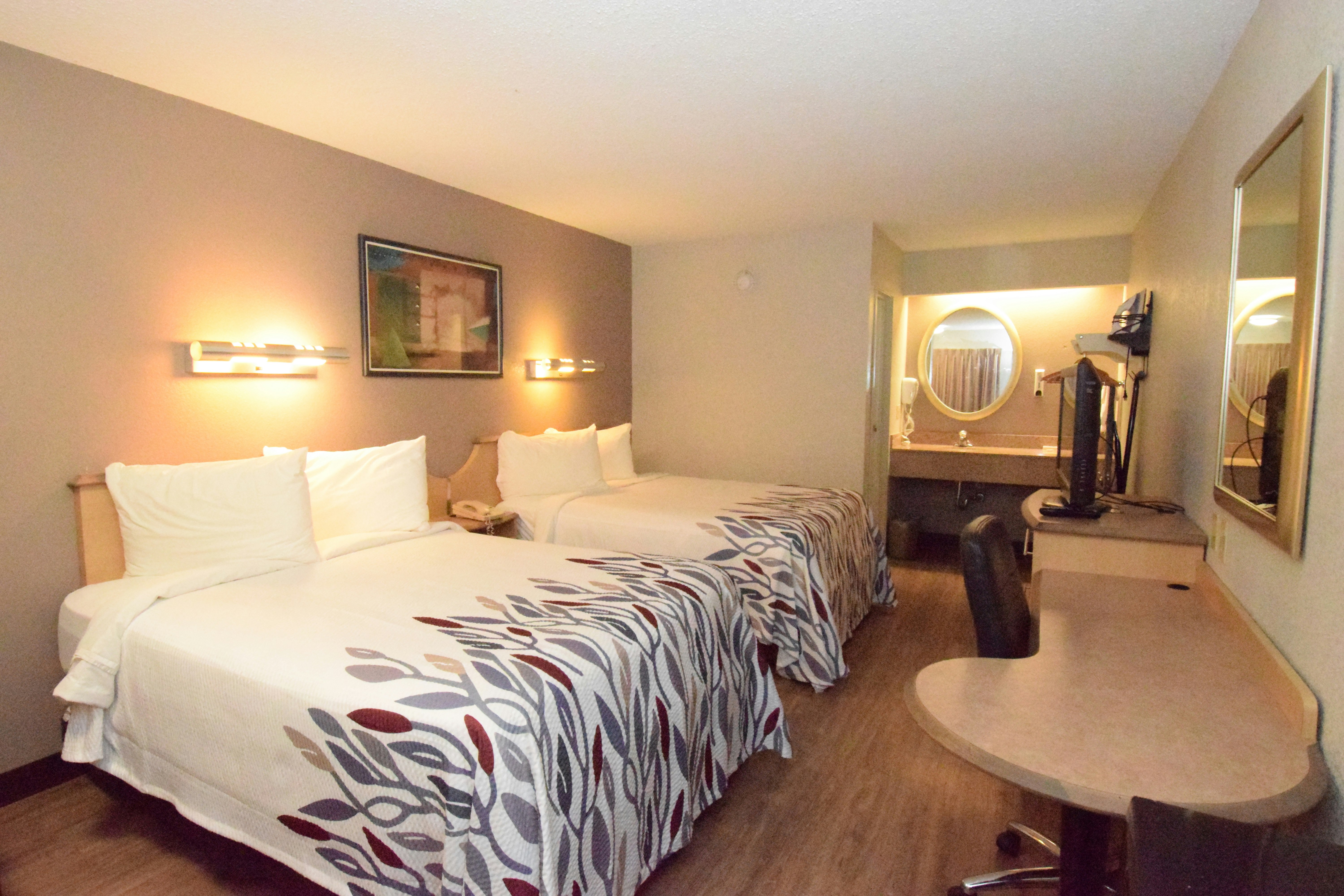 Deluxe 2 Full Beds Smoke Free