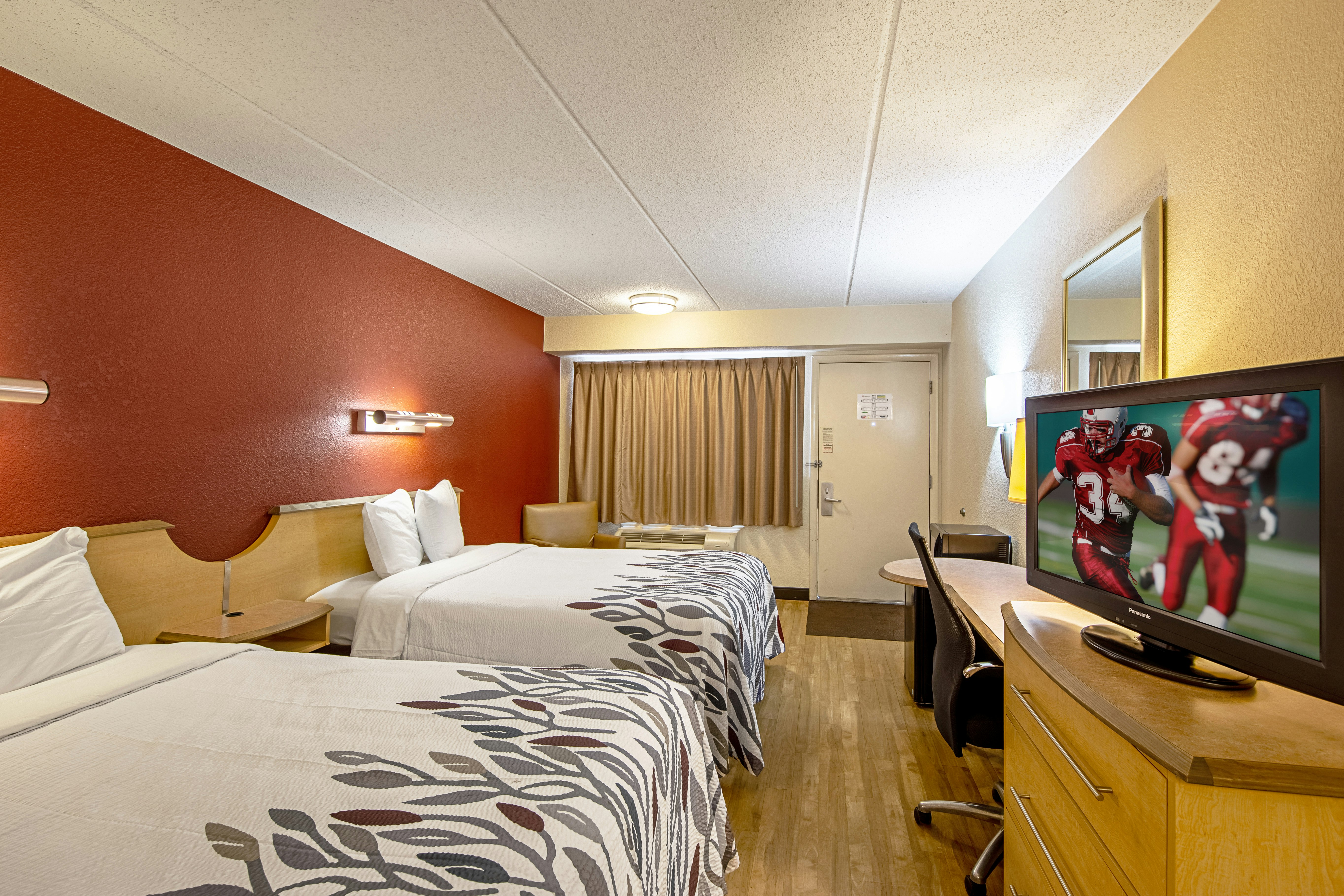 Deluxe 2 Full Beds Non-Smoking