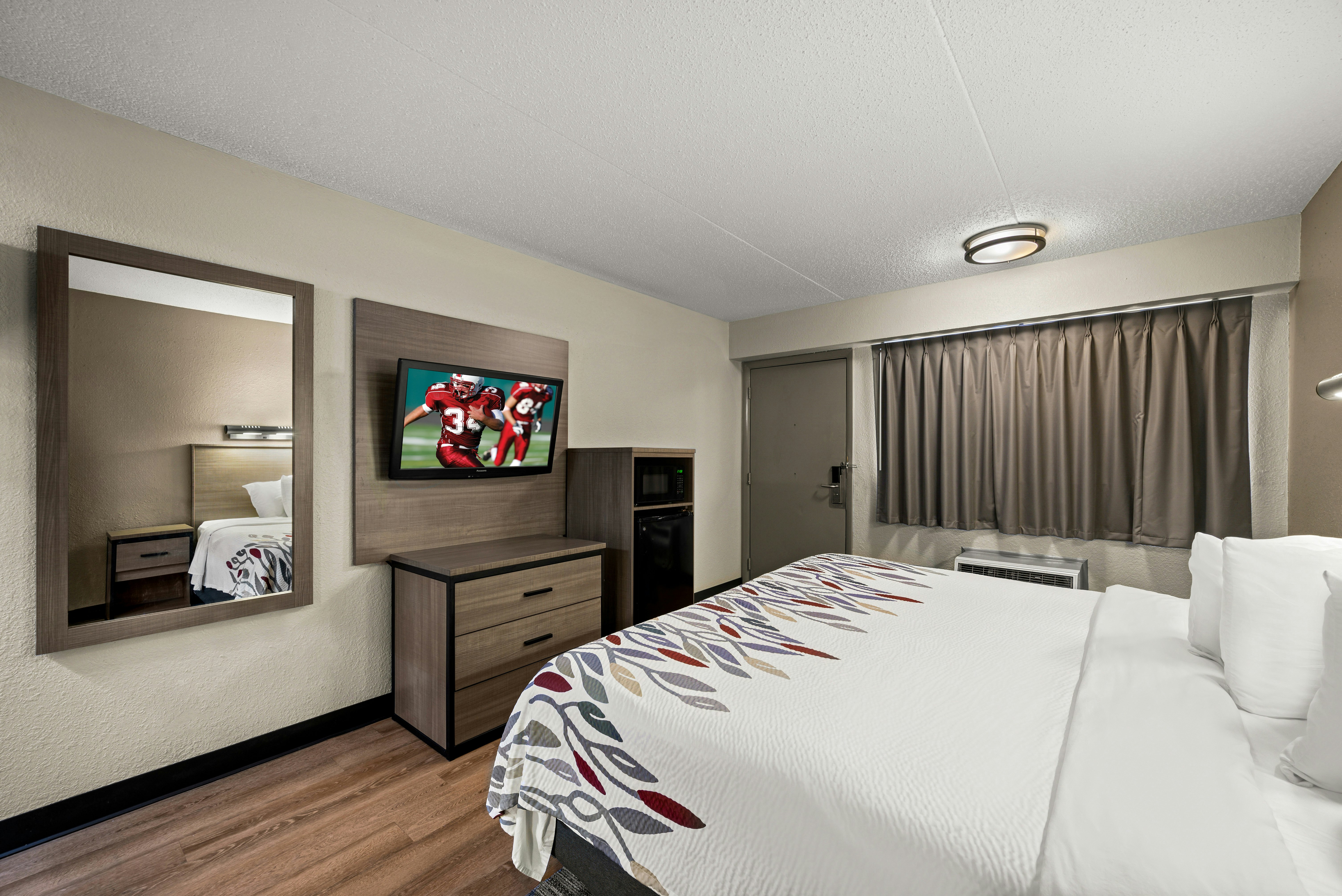 Red Roof Inn Detroit – Royal Oak/ Madison Heights