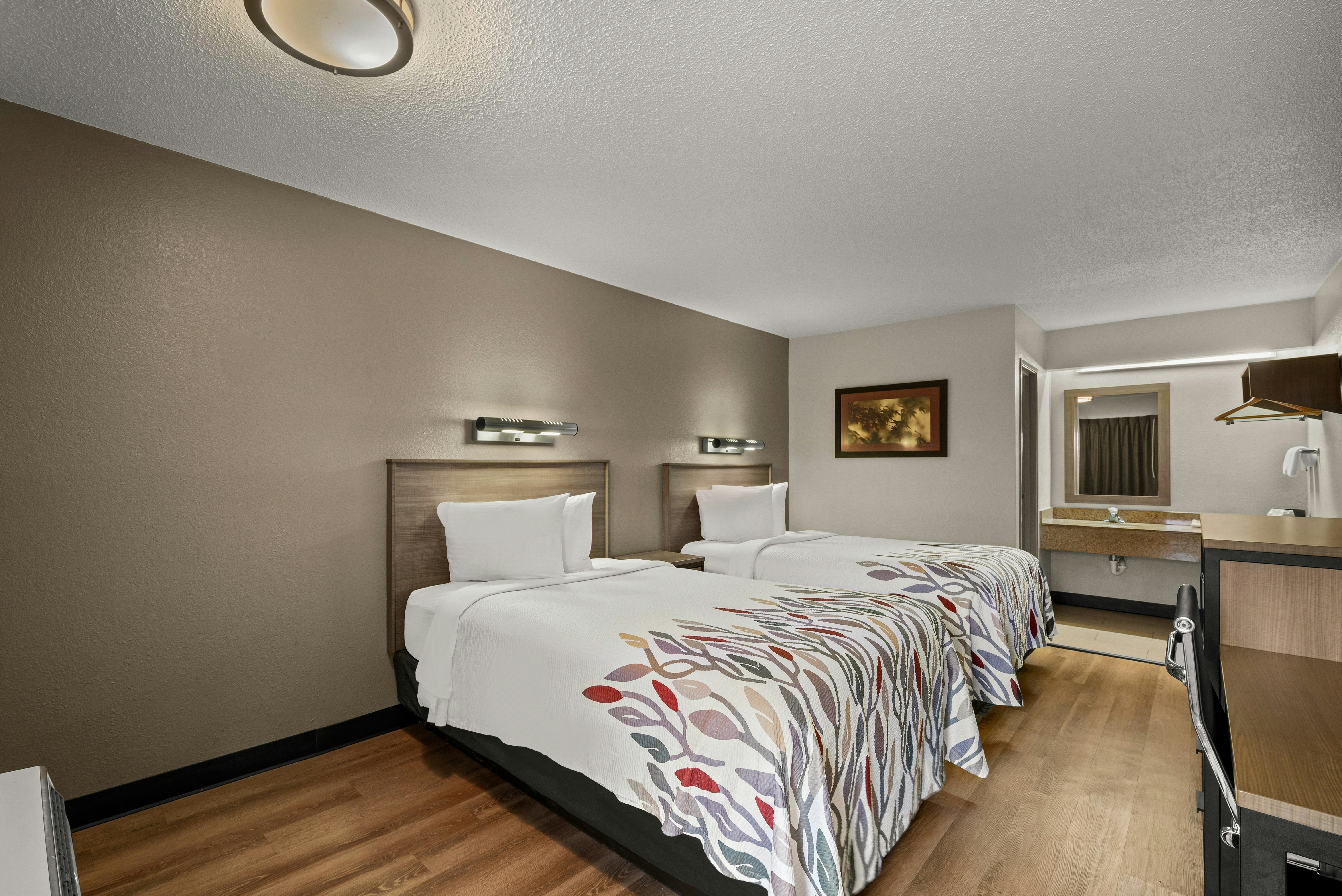 Deluxe 2 Full Beds Non-Smoking