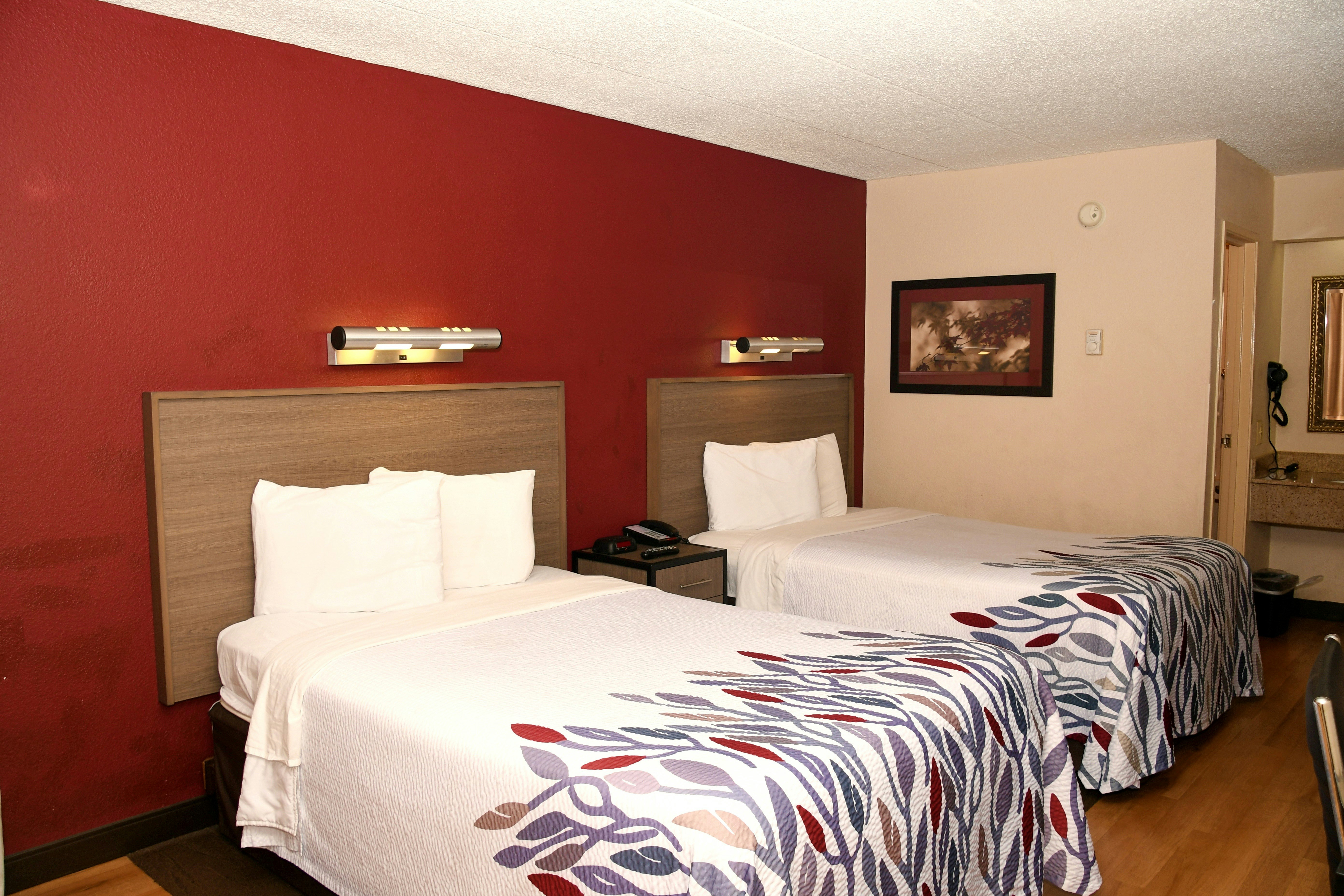 Deluxe 2 Full Beds Smoke Free