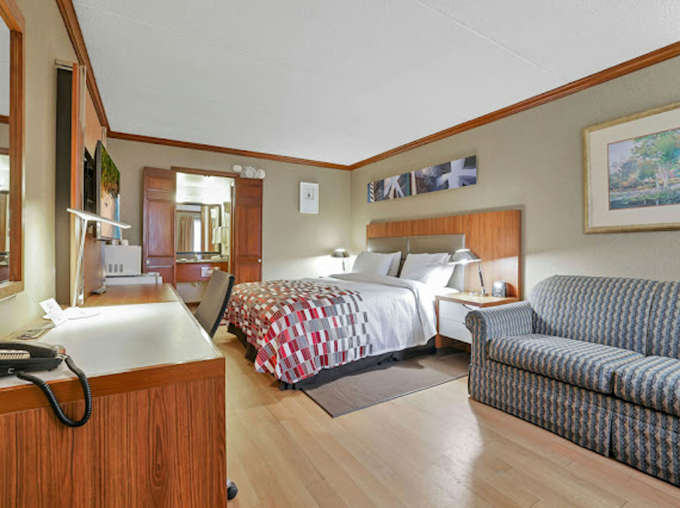 Red Roof Inn Uhrichsville