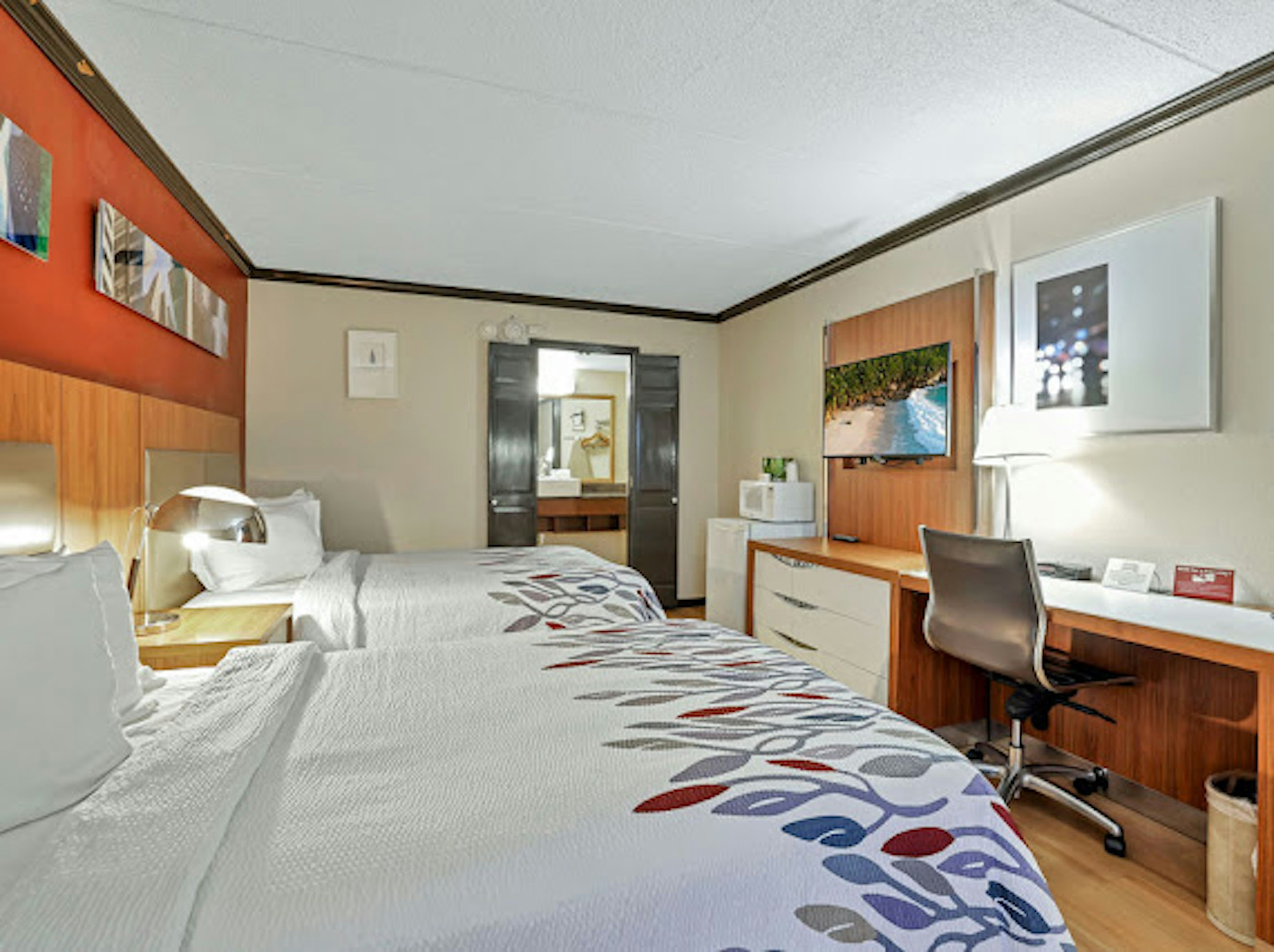 Deluxe 2 Full Beds Non-Smoking