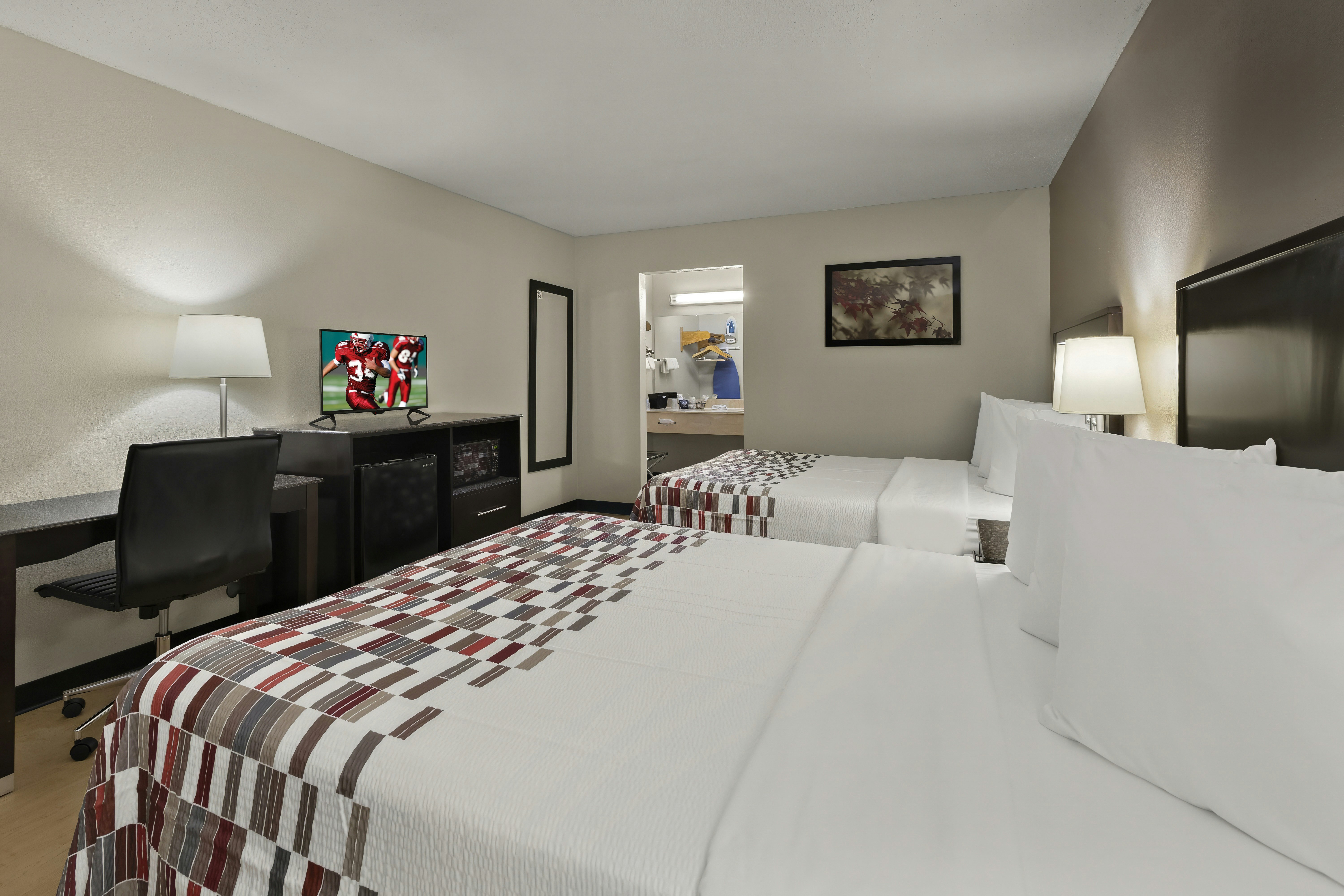 Red Roof Inn Suites Cave City