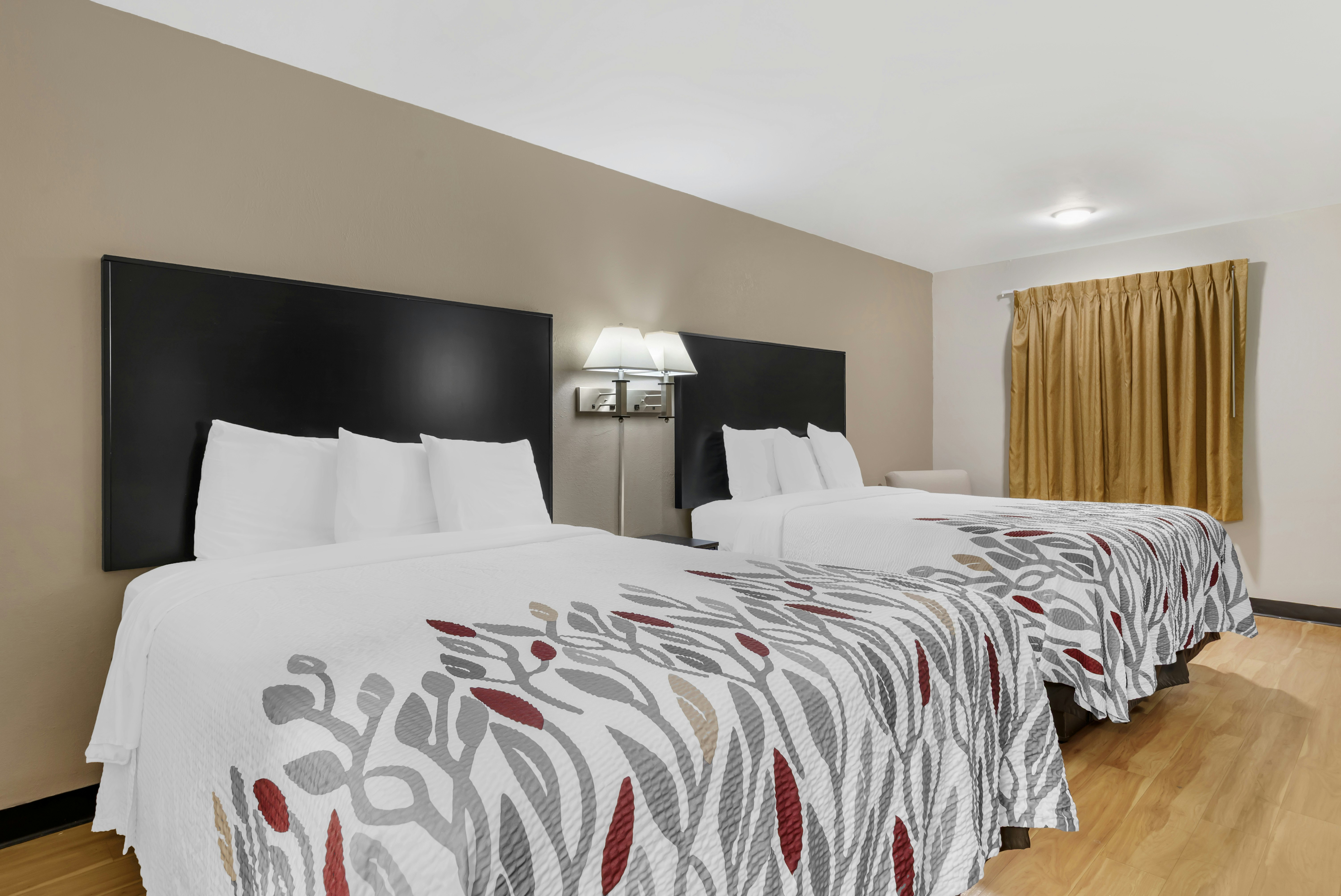 Deluxe 2 Queen Beds Non-Smoking